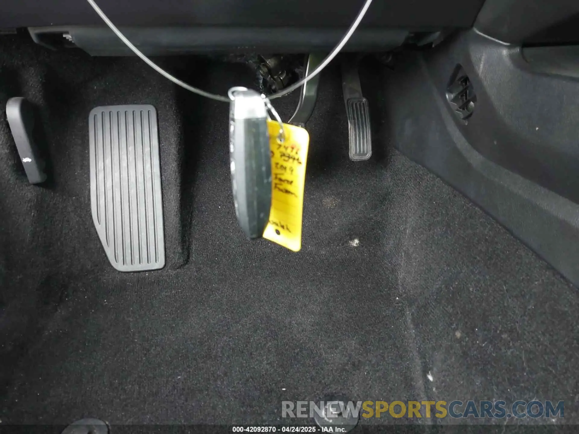 11 Photograph of a damaged car 3FA6P0SU1KR285161 FORD FUSION ENERGI 2019