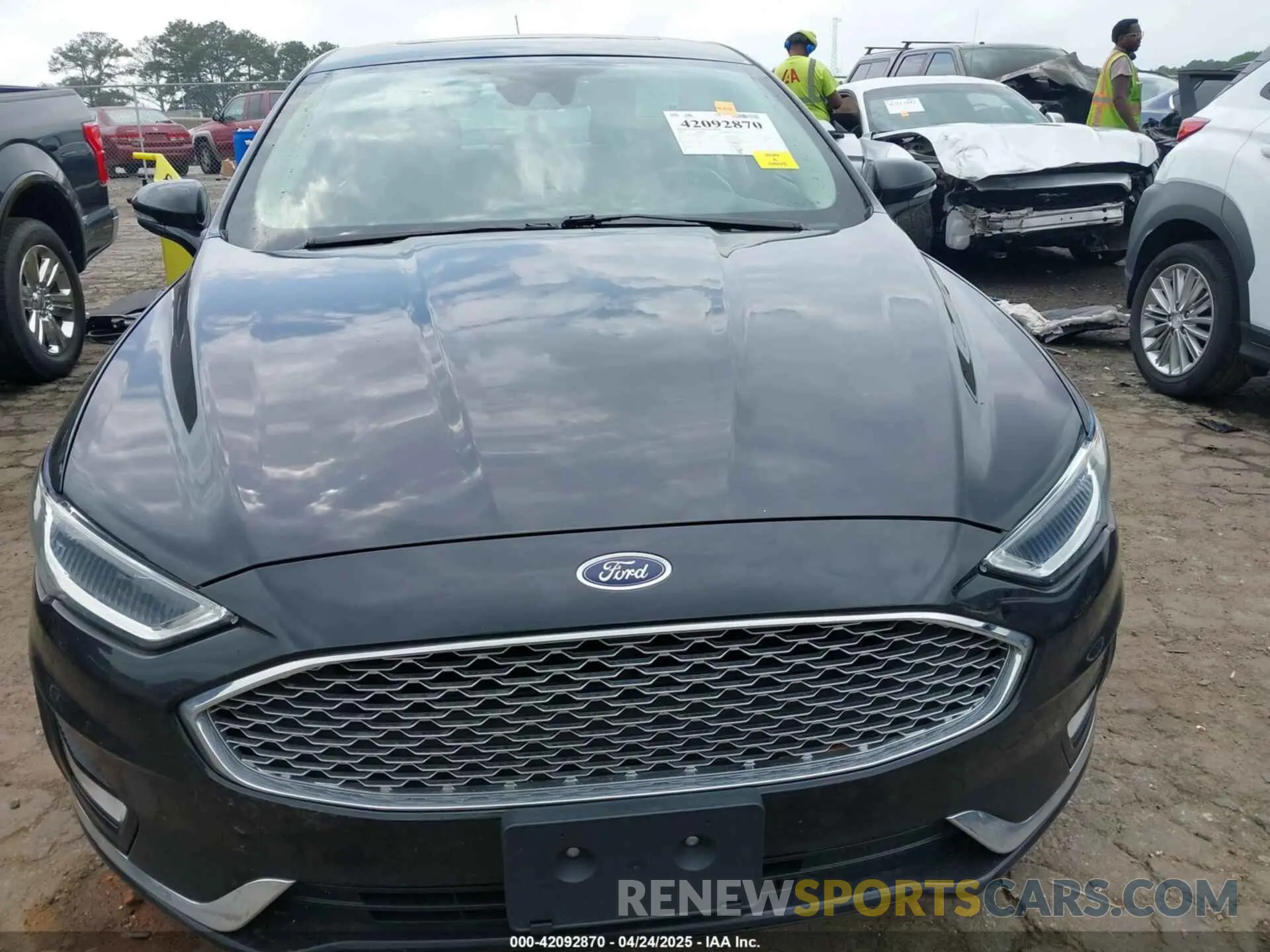 13 Photograph of a damaged car 3FA6P0SU1KR285161 FORD FUSION ENERGI 2019