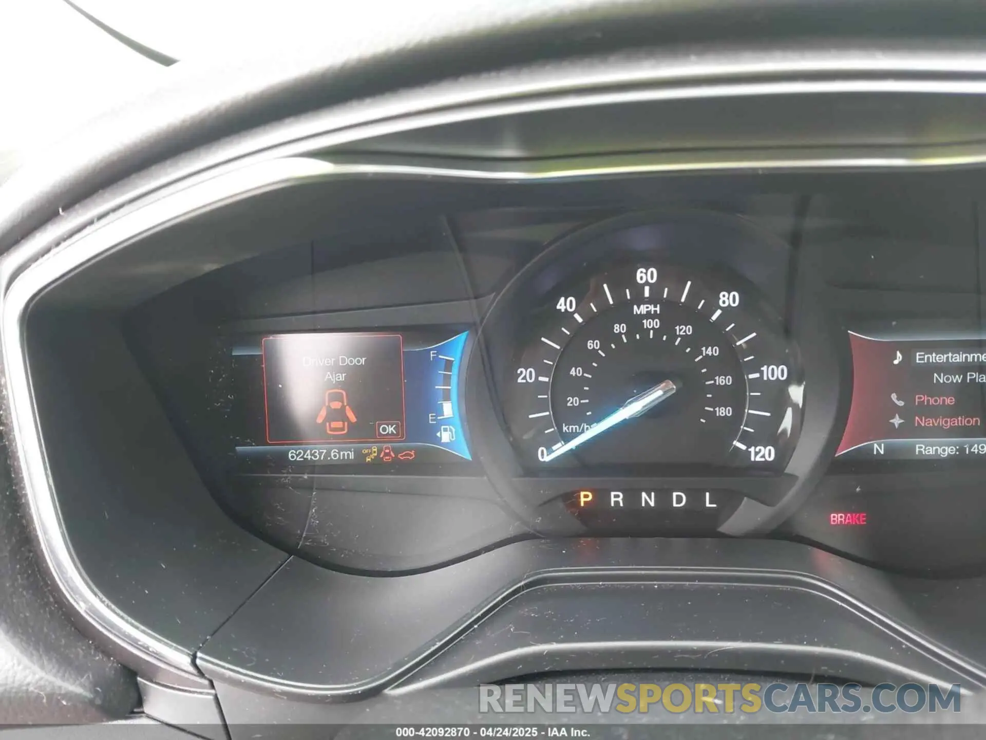16 Photograph of a damaged car 3FA6P0SU1KR285161 FORD FUSION ENERGI 2019
