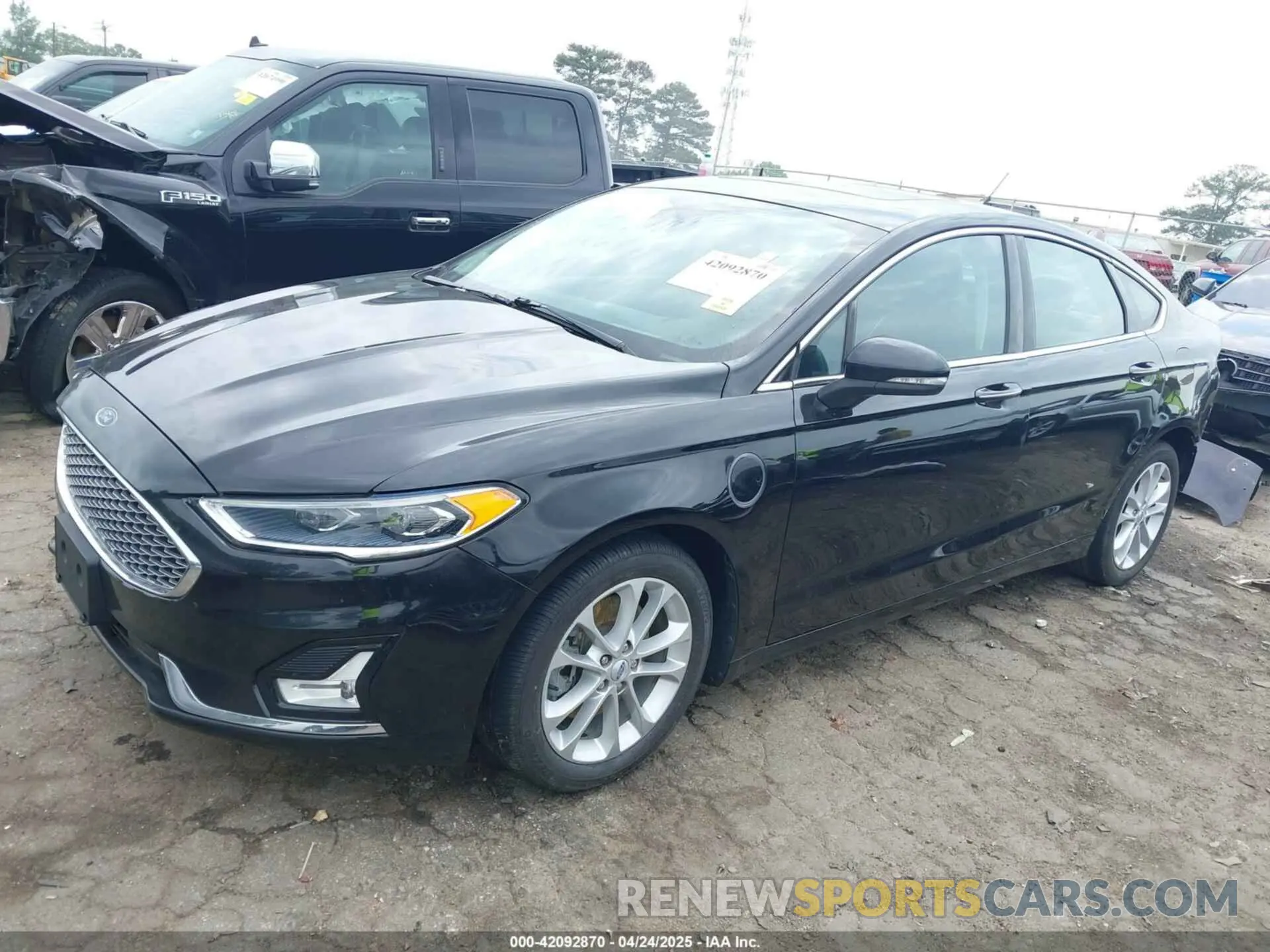 2 Photograph of a damaged car 3FA6P0SU1KR285161 FORD FUSION ENERGI 2019