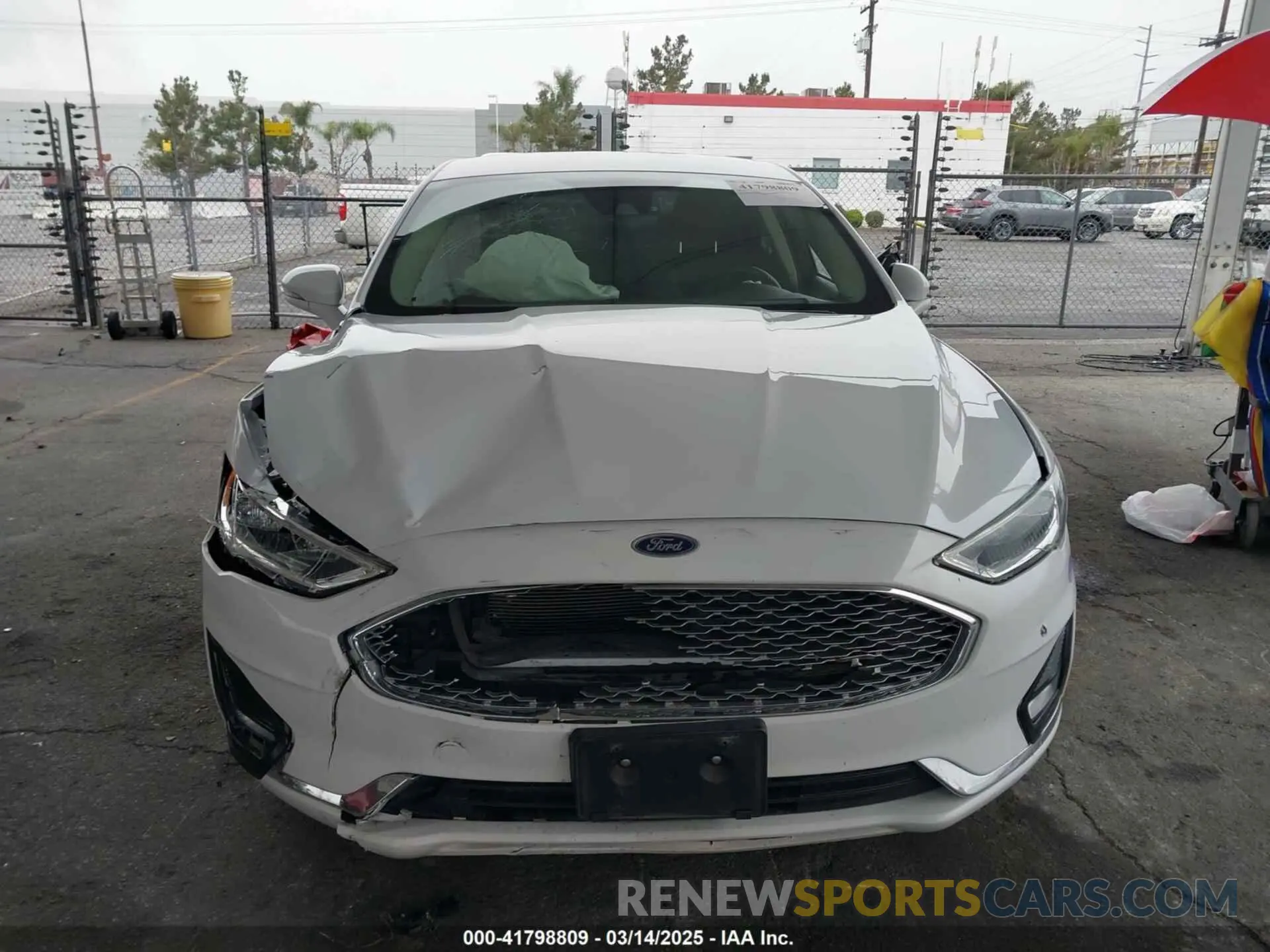 11 Photograph of a damaged car 3FA6P0SU3KR251786 FORD FUSION ENERGI 2019