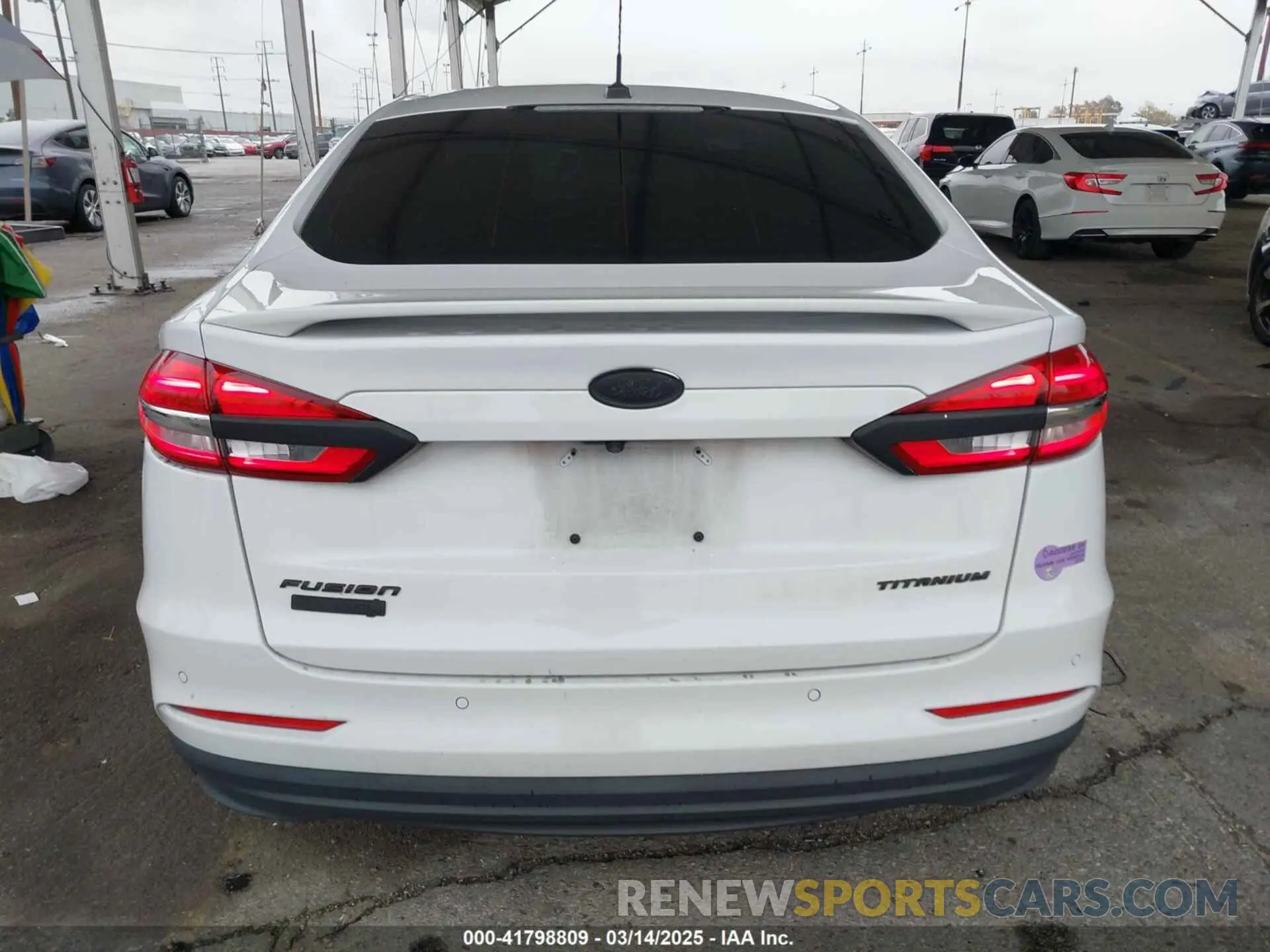 15 Photograph of a damaged car 3FA6P0SU3KR251786 FORD FUSION ENERGI 2019