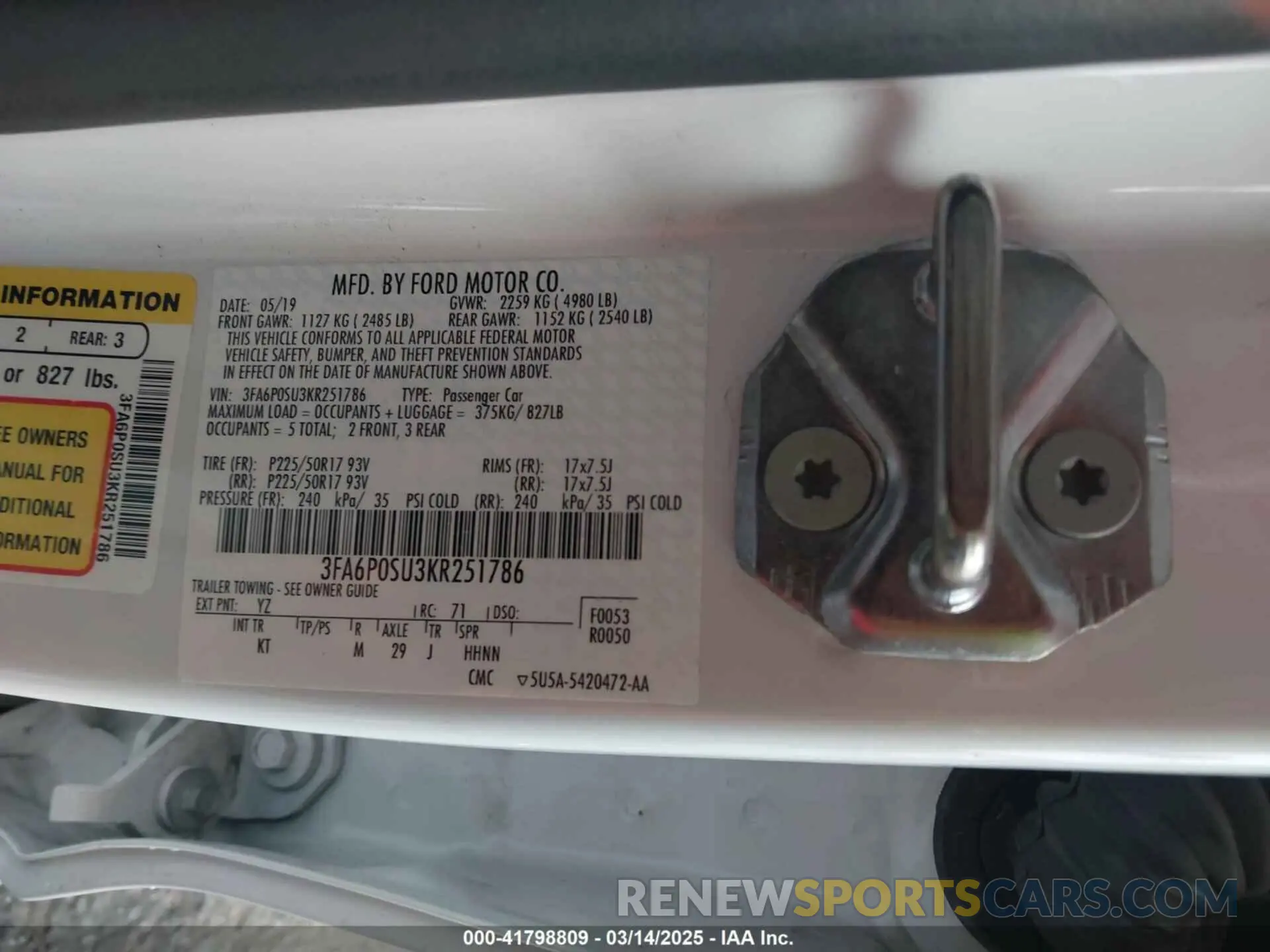9 Photograph of a damaged car 3FA6P0SU3KR251786 FORD FUSION ENERGI 2019