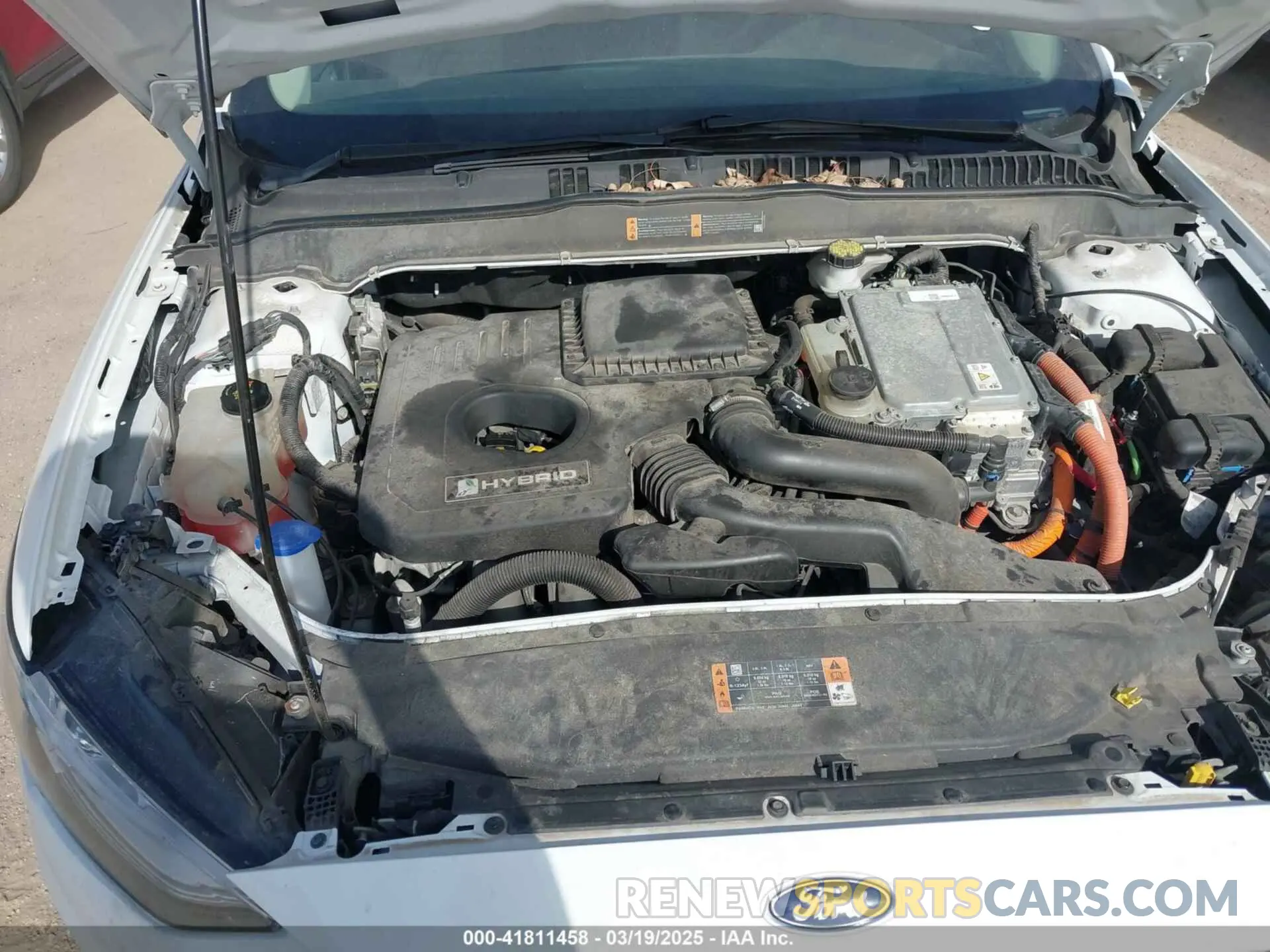 10 Photograph of a damaged car 3FA6P0LU0KR164670 FORD FUSION HYBRID 2019