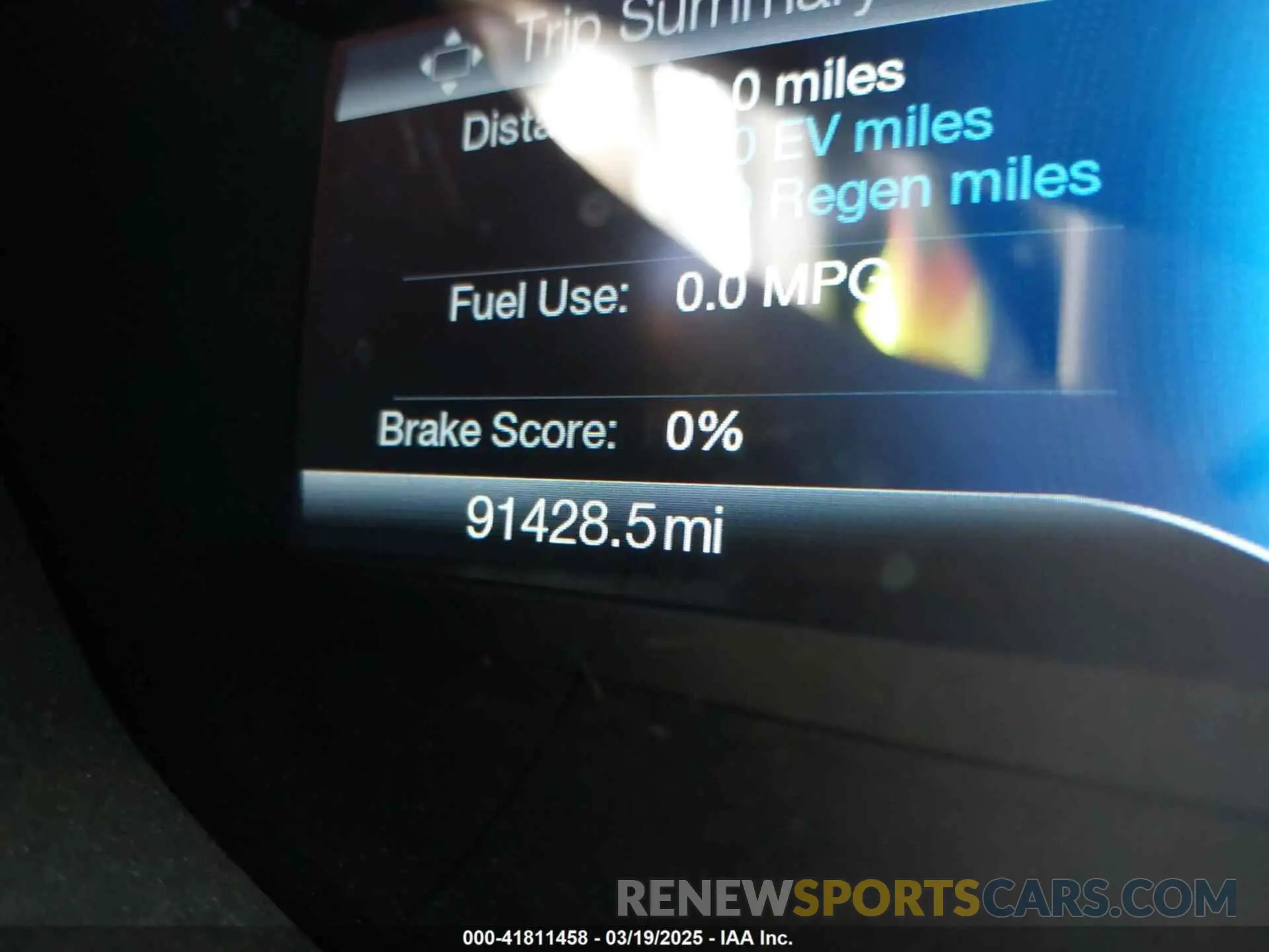 15 Photograph of a damaged car 3FA6P0LU0KR164670 FORD FUSION HYBRID 2019