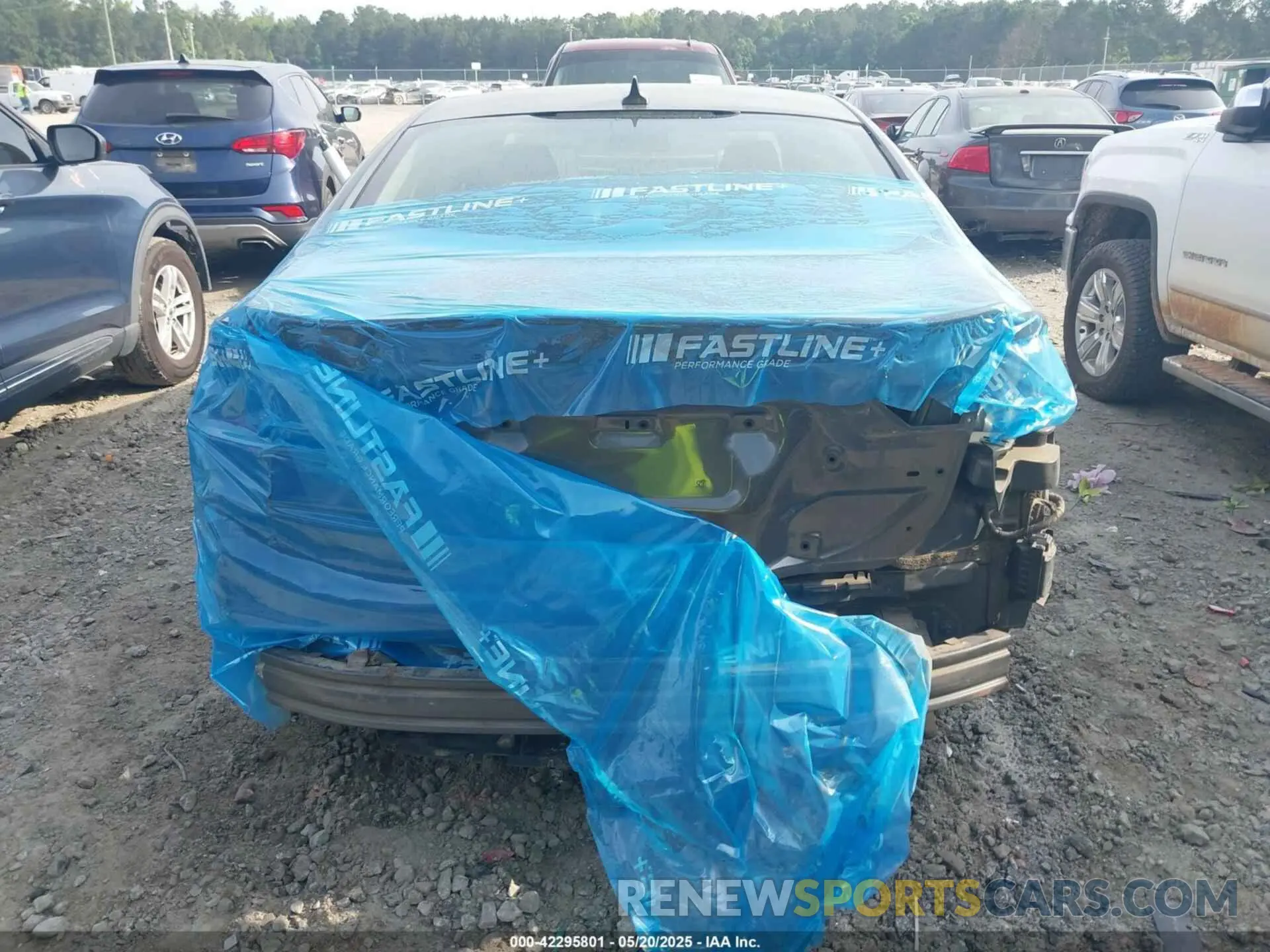 16 Photograph of a damaged car 3FA6P0LU0KR240422 FORD FUSION HYBRID 2019