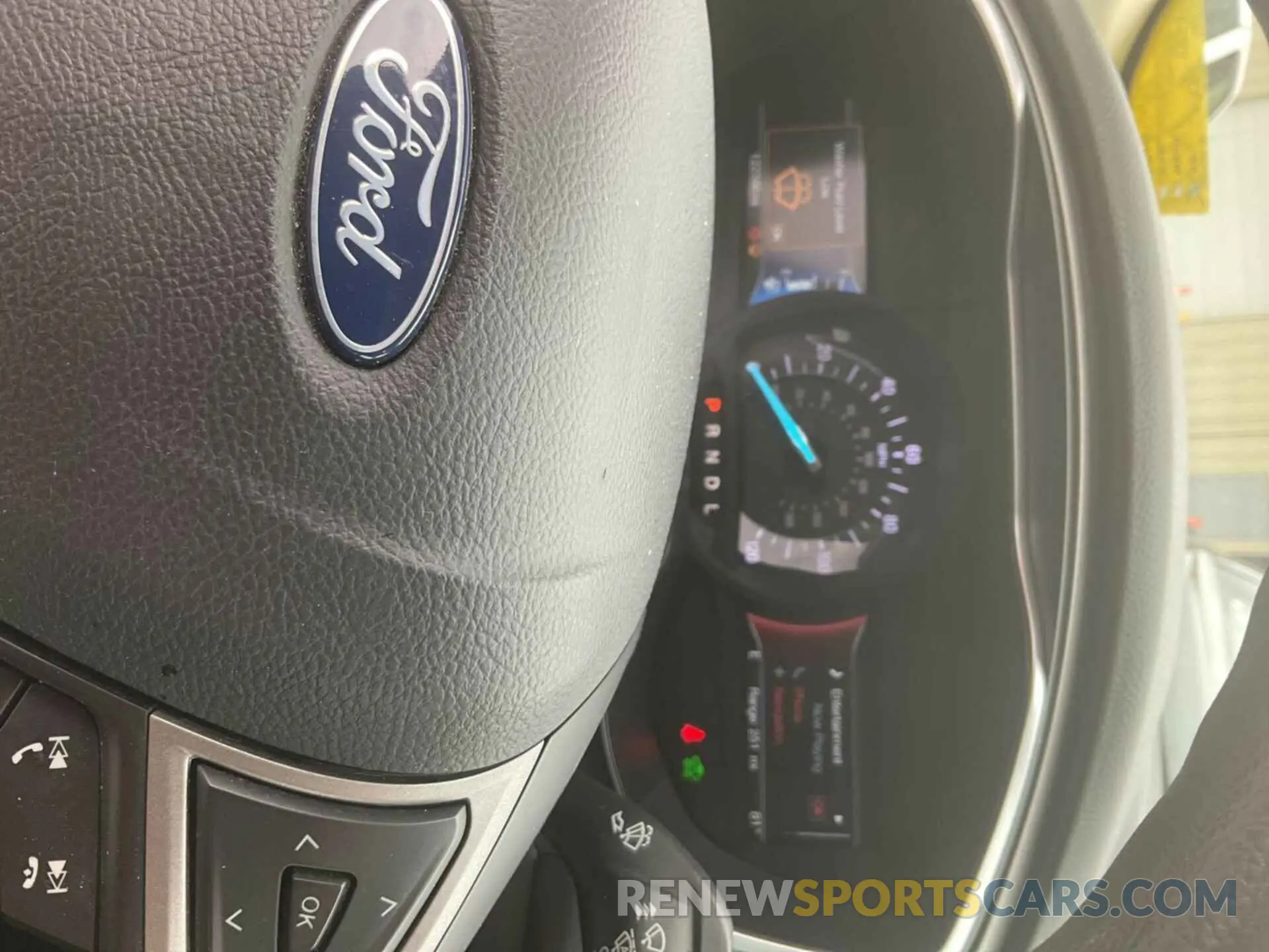 1 Photograph of a damaged car 3FA6P0LU0KR255633 FORD FUSION HYBRID 2019