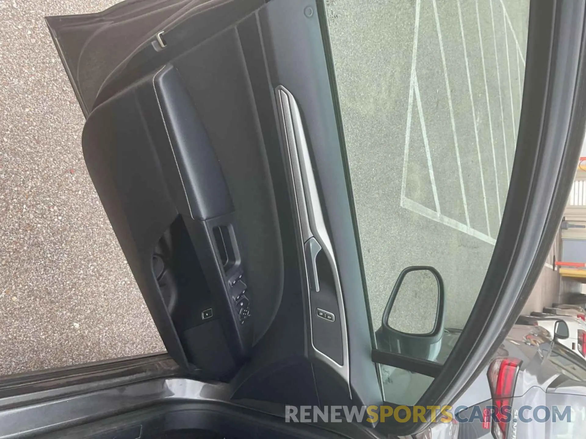 11 Photograph of a damaged car 3FA6P0LU0KR255633 FORD FUSION HYBRID 2019