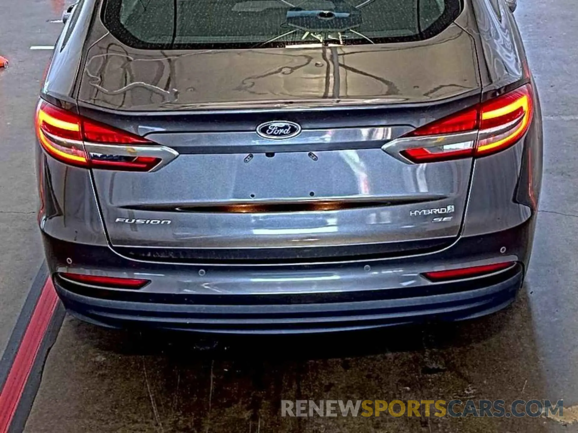 14 Photograph of a damaged car 3FA6P0LU0KR255633 FORD FUSION HYBRID 2019