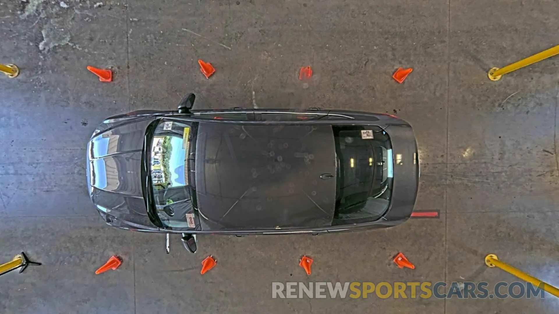 29 Photograph of a damaged car 3FA6P0LU0KR255633 FORD FUSION HYBRID 2019