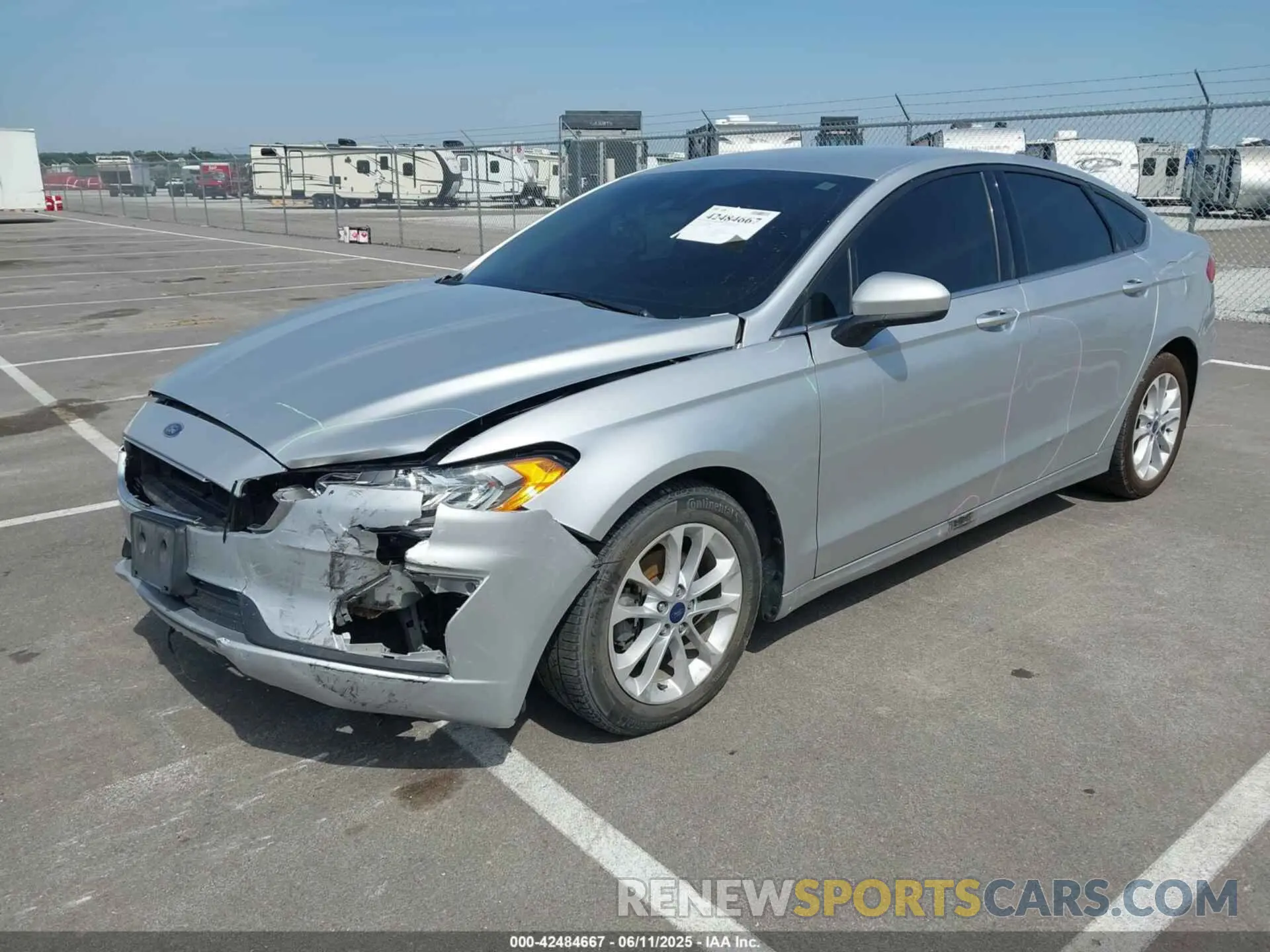 2 Photograph of a damaged car 3FA6P0LU0KR257687 FORD FUSION HYBRID 2019