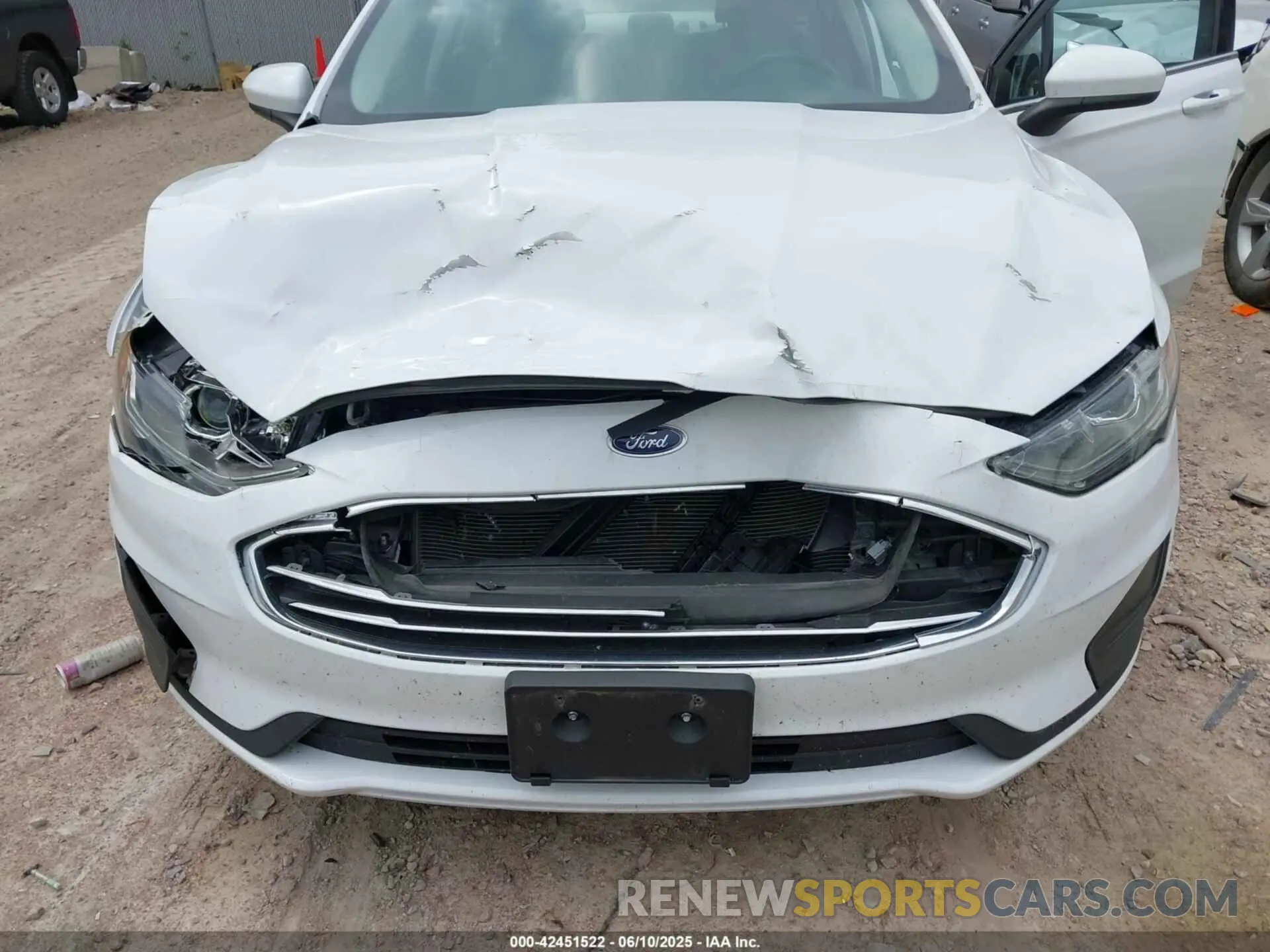 6 Photograph of a damaged car 3FA6P0LU1KR137574 FORD FUSION HYBRID 2019