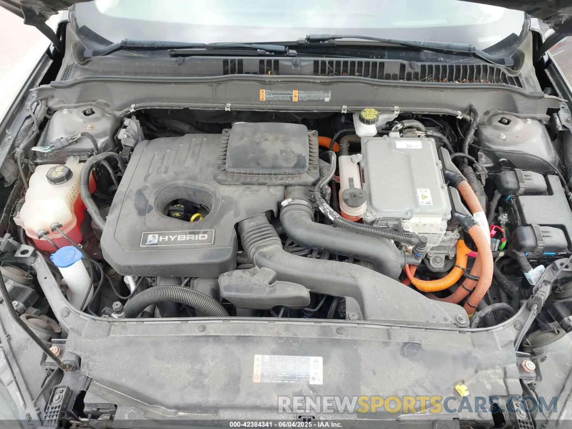 10 Photograph of a damaged car 3FA6P0LU1KR143939 FORD FUSION HYBRID 2019