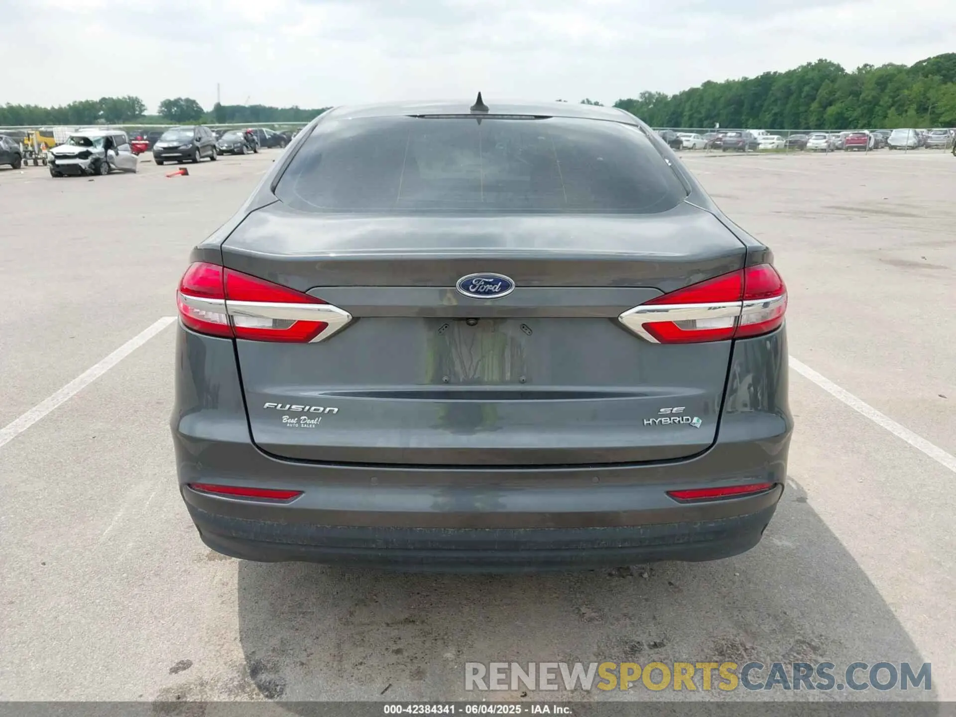 16 Photograph of a damaged car 3FA6P0LU1KR143939 FORD FUSION HYBRID 2019