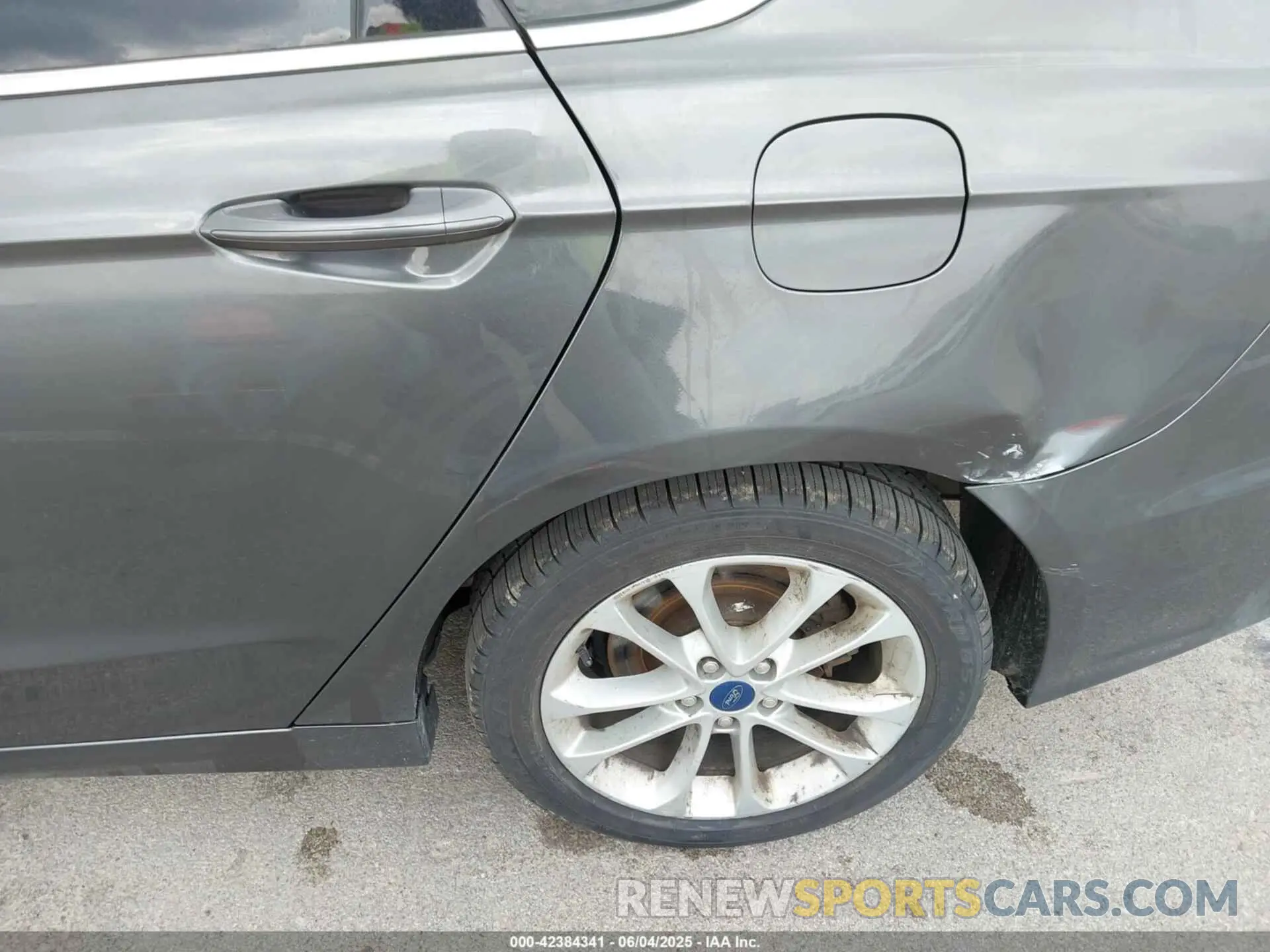 6 Photograph of a damaged car 3FA6P0LU1KR143939 FORD FUSION HYBRID 2019