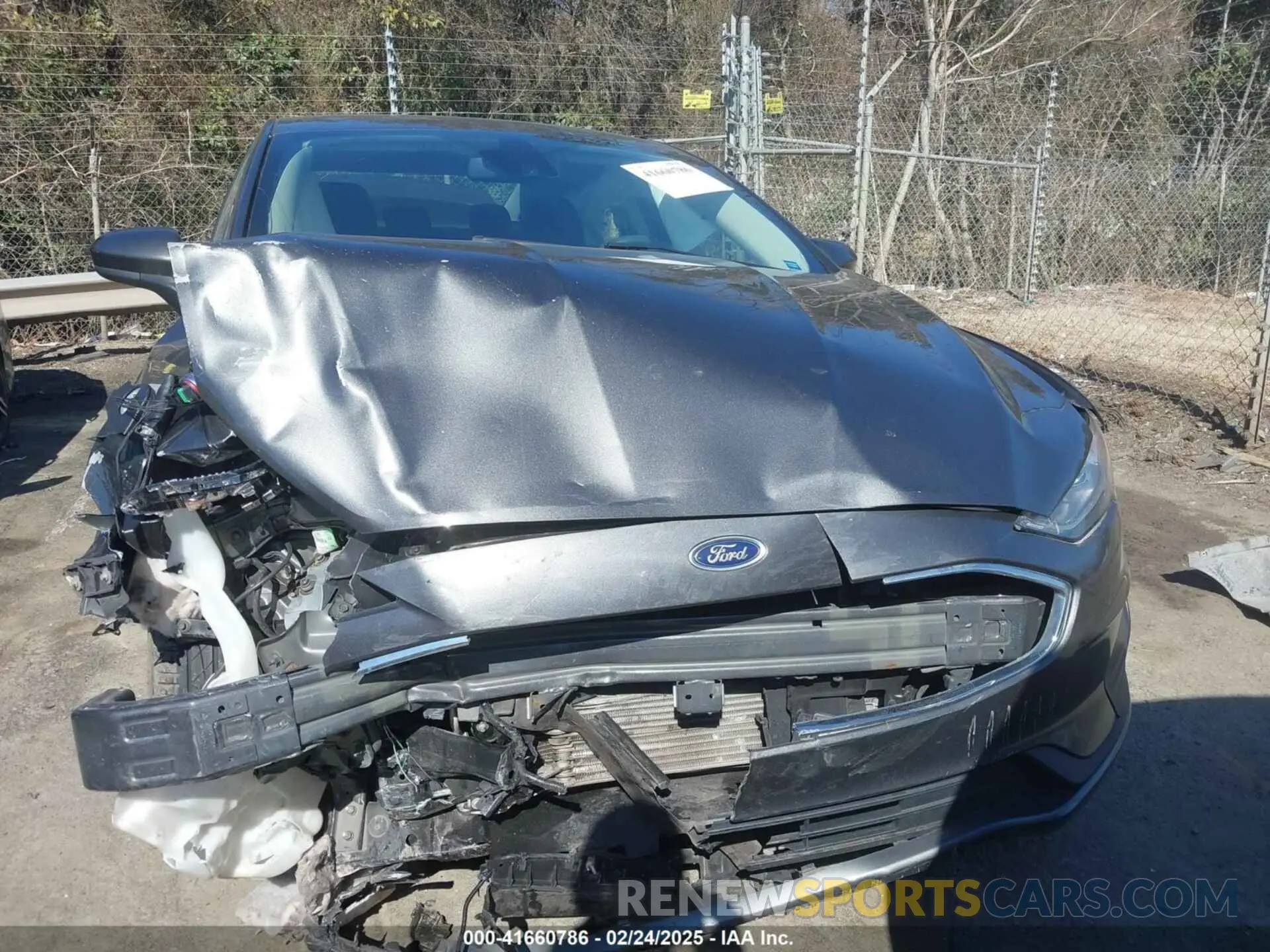12 Photograph of a damaged car 3FA6P0LU1KR235021 FORD FUSION HYBRID 2019