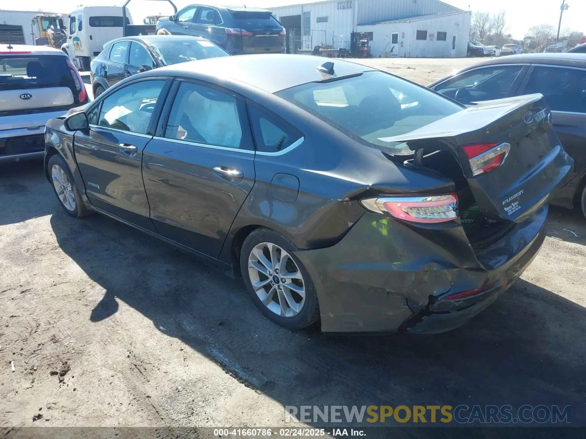 3 Photograph of a damaged car 3FA6P0LU1KR235021 FORD FUSION HYBRID 2019