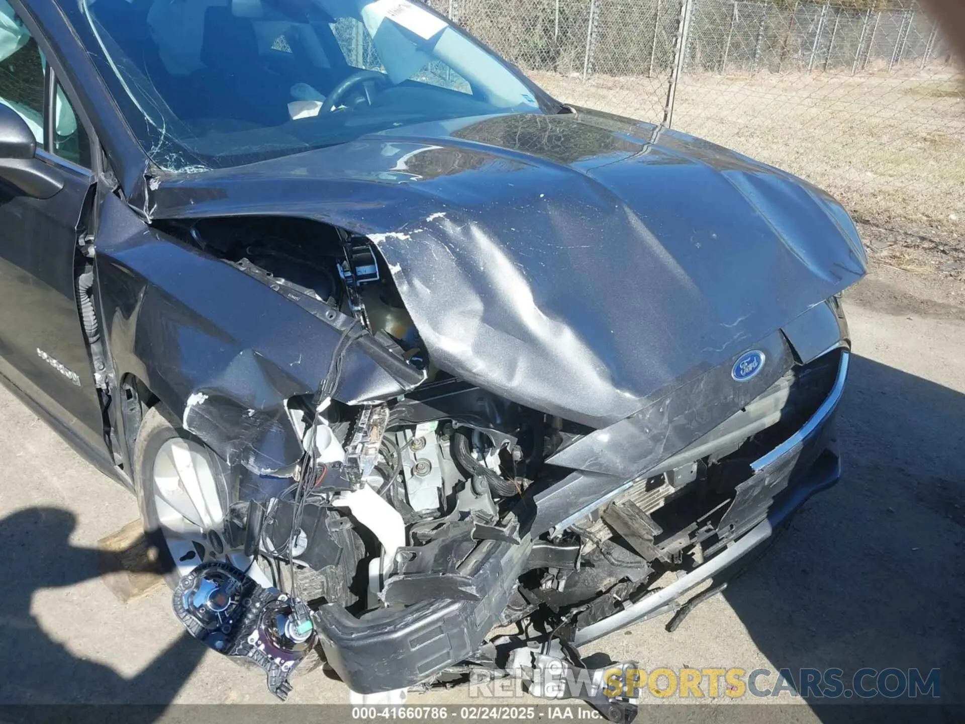 6 Photograph of a damaged car 3FA6P0LU1KR235021 FORD FUSION HYBRID 2019