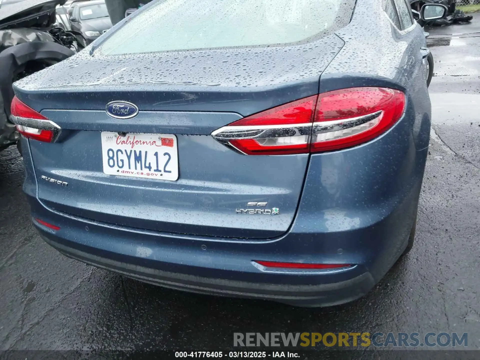 17 Photograph of a damaged car 3FA6P0LU2KR148731 FORD FUSION HYBRID 2019