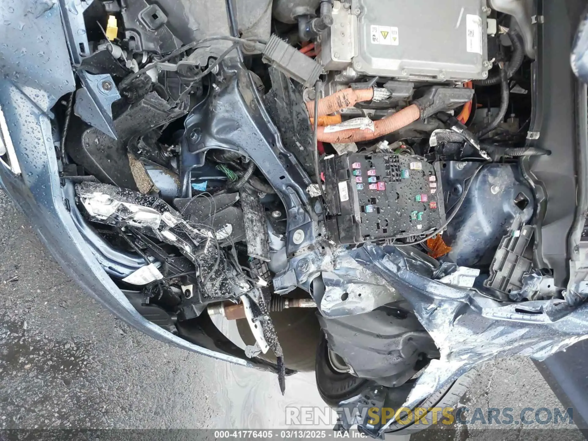 18 Photograph of a damaged car 3FA6P0LU2KR148731 FORD FUSION HYBRID 2019