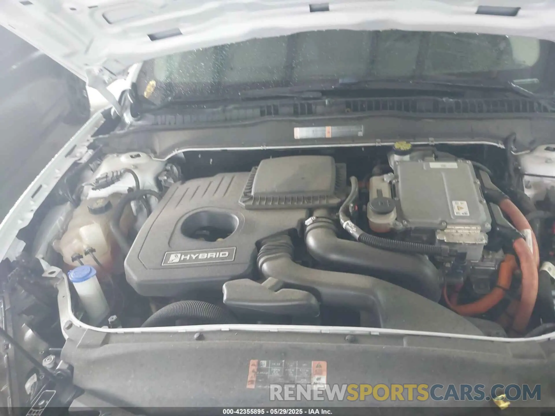 10 Photograph of a damaged car 3FA6P0LU2KR189926 FORD FUSION HYBRID 2019