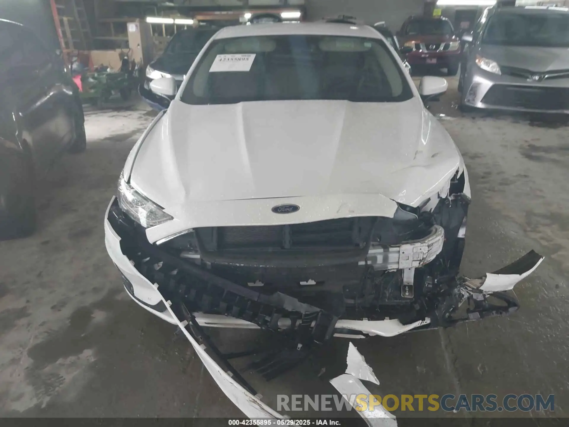 12 Photograph of a damaged car 3FA6P0LU2KR189926 FORD FUSION HYBRID 2019