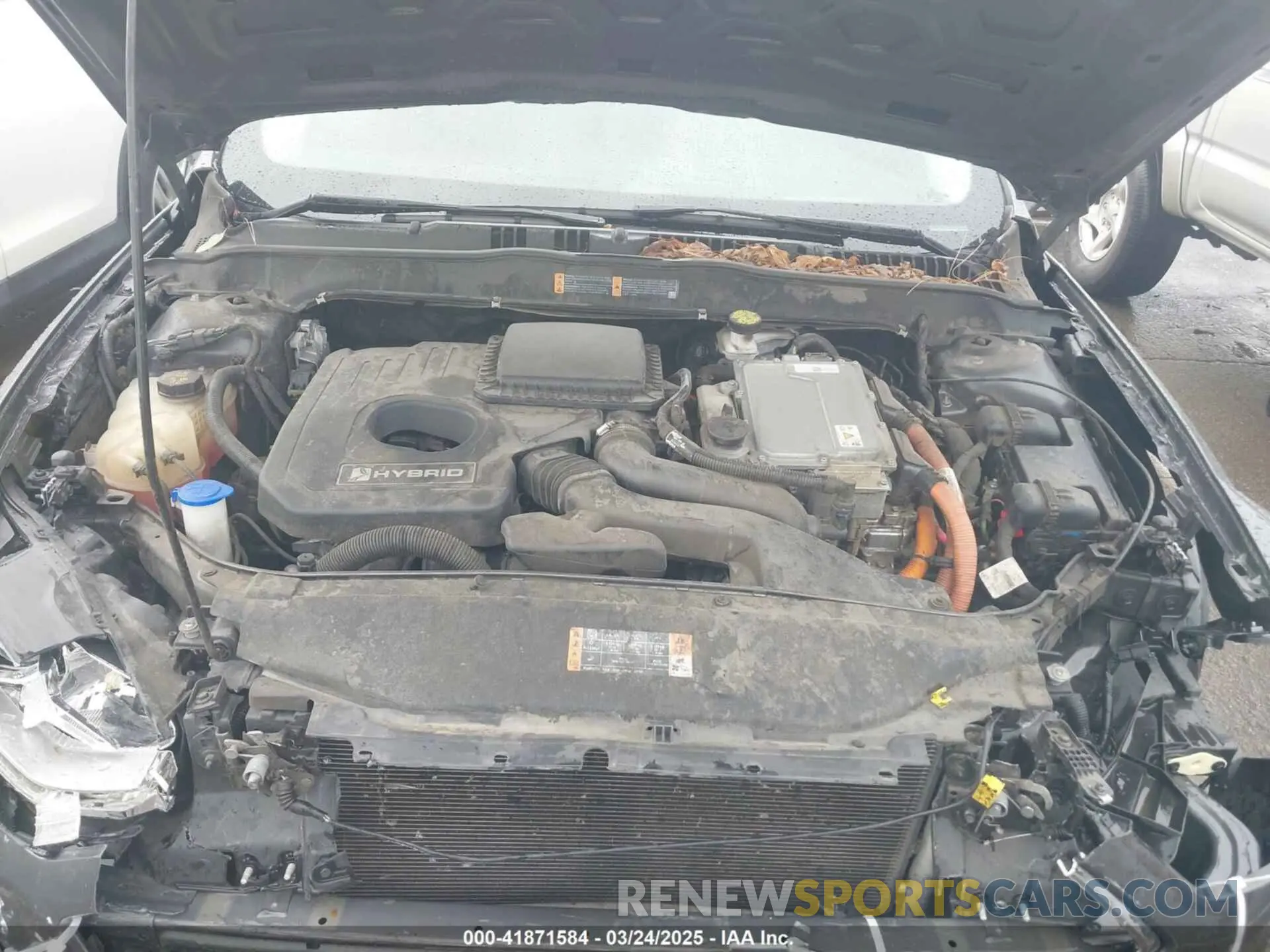 10 Photograph of a damaged car 3FA6P0LU2KR200262 FORD FUSION HYBRID 2019