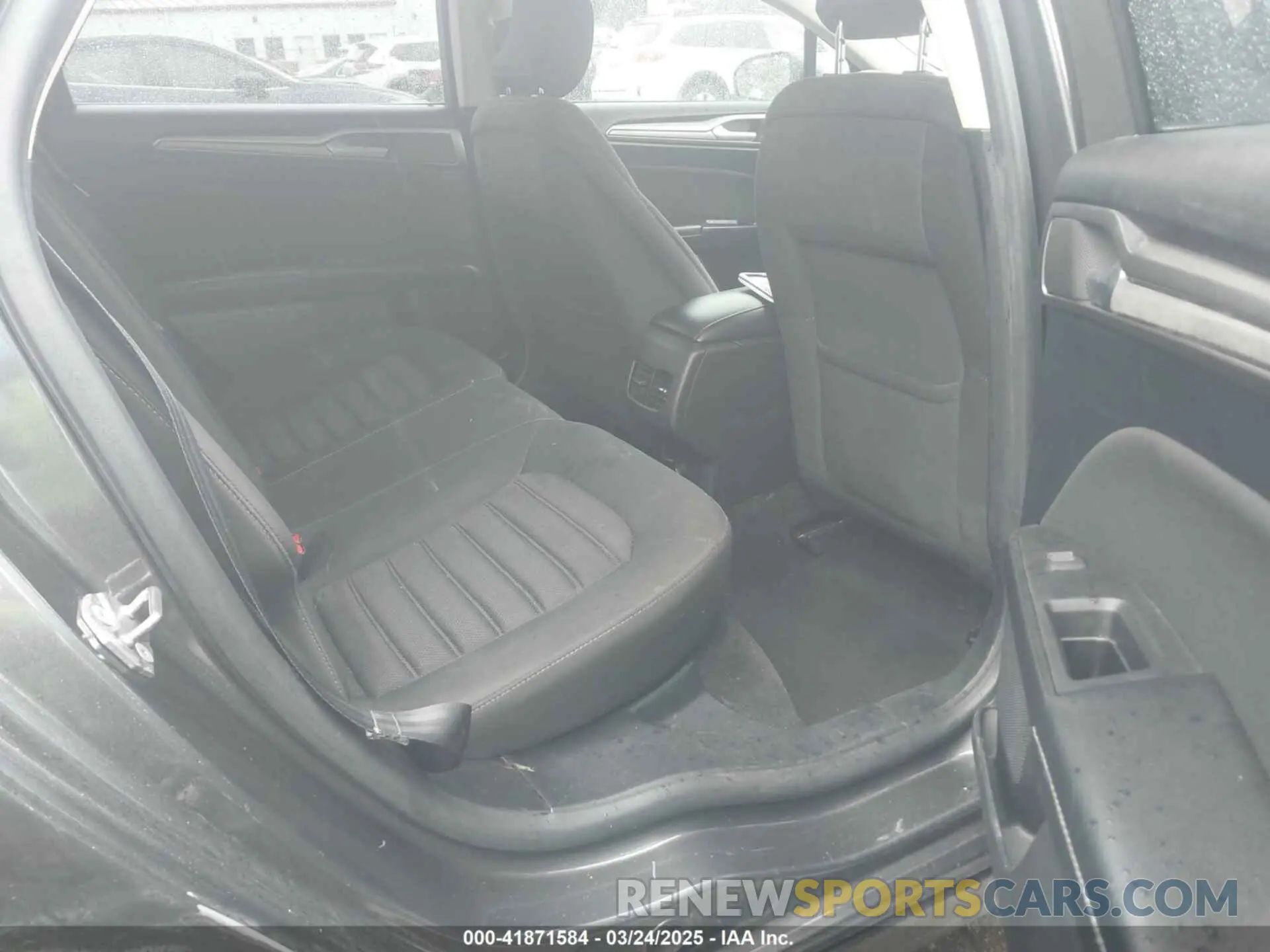 8 Photograph of a damaged car 3FA6P0LU2KR200262 FORD FUSION HYBRID 2019