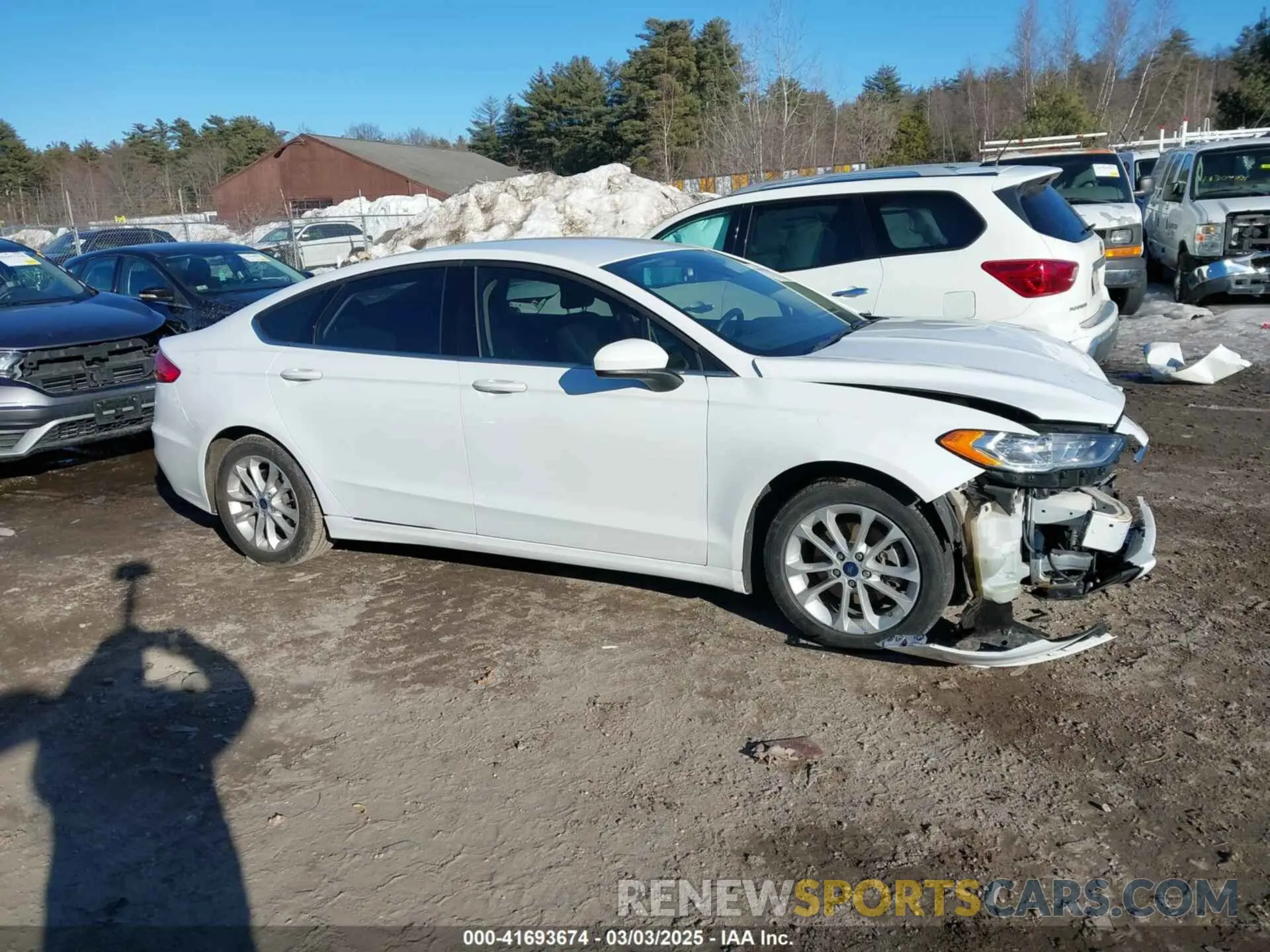 13 Photograph of a damaged car 3FA6P0LU2KR222584 FORD FUSION HYBRID 2019