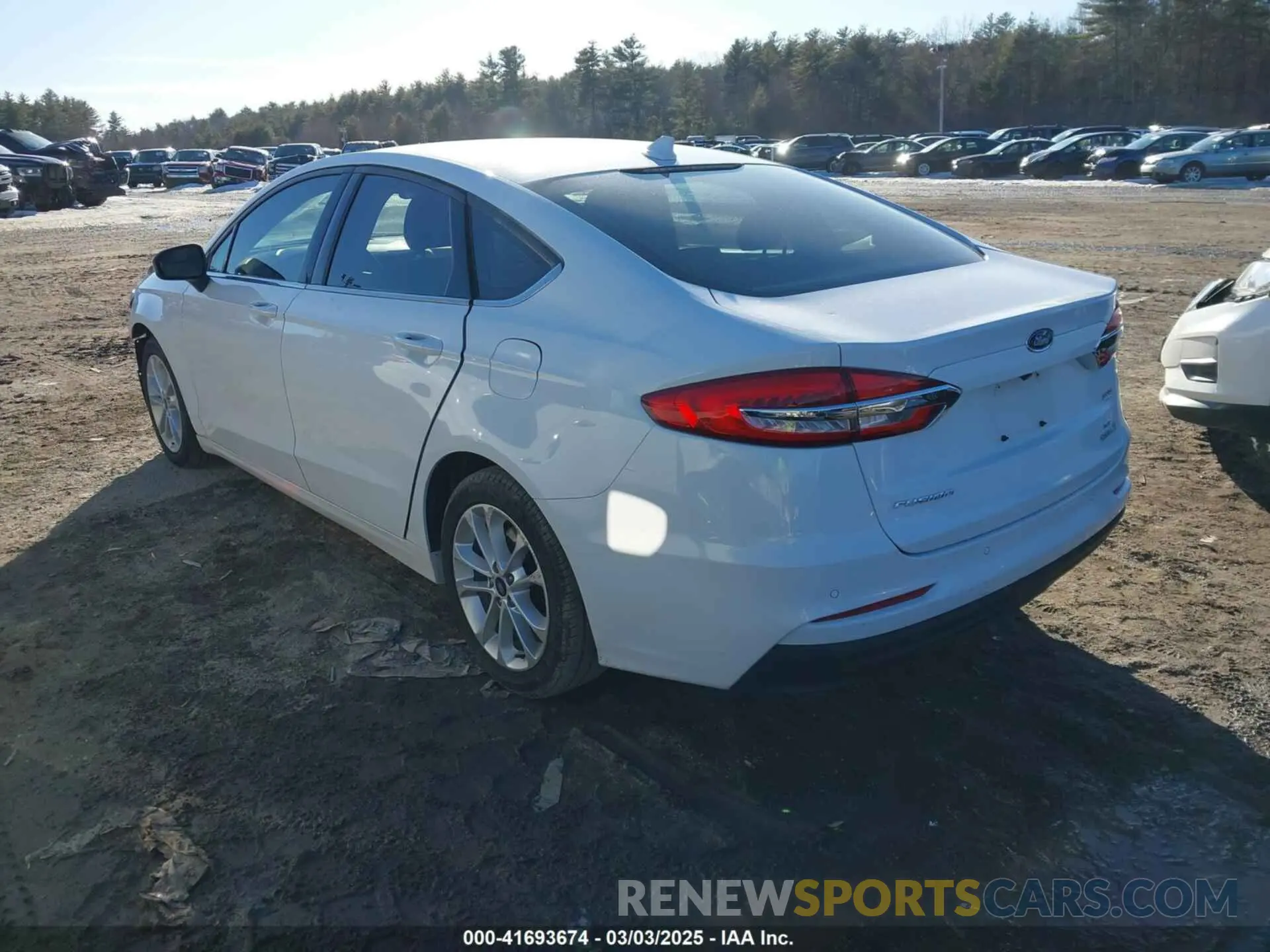 3 Photograph of a damaged car 3FA6P0LU2KR222584 FORD FUSION HYBRID 2019