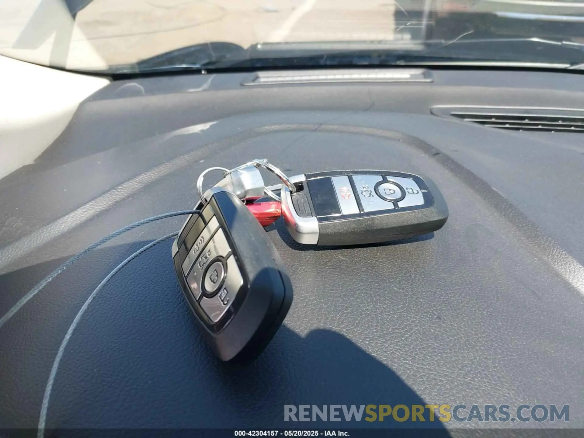 11 Photograph of a damaged car 3FA6P0LU2KR262227 FORD FUSION HYBRID 2019