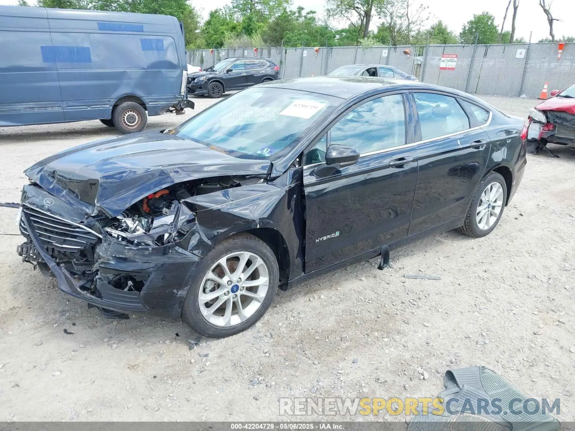 2 Photograph of a damaged car 3FA6P0LU3KR117794 FORD FUSION HYBRID 2019