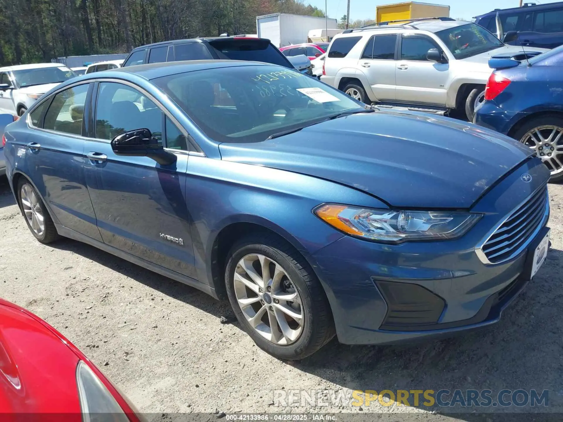 1 Photograph of a damaged car 3FA6P0LU3KR204076 FORD FUSION HYBRID 2019