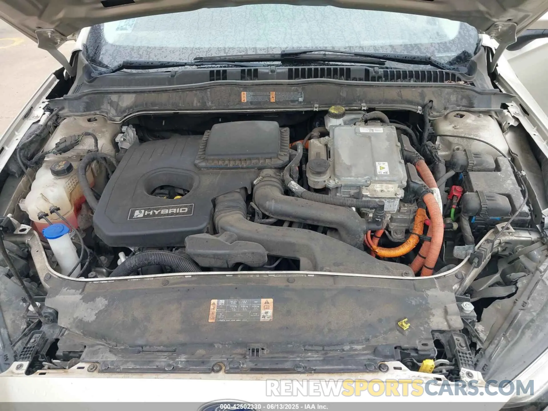 10 Photograph of a damaged car 3FA6P0LU4KR102589 FORD FUSION HYBRID 2019