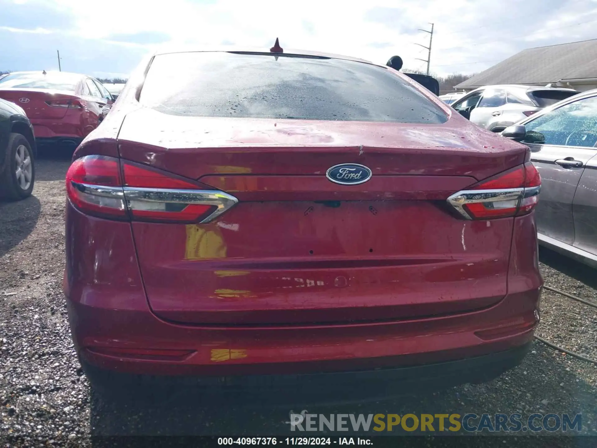 15 Photograph of a damaged car 3FA6P0LU4KR124592 FORD FUSION HYBRID 2019