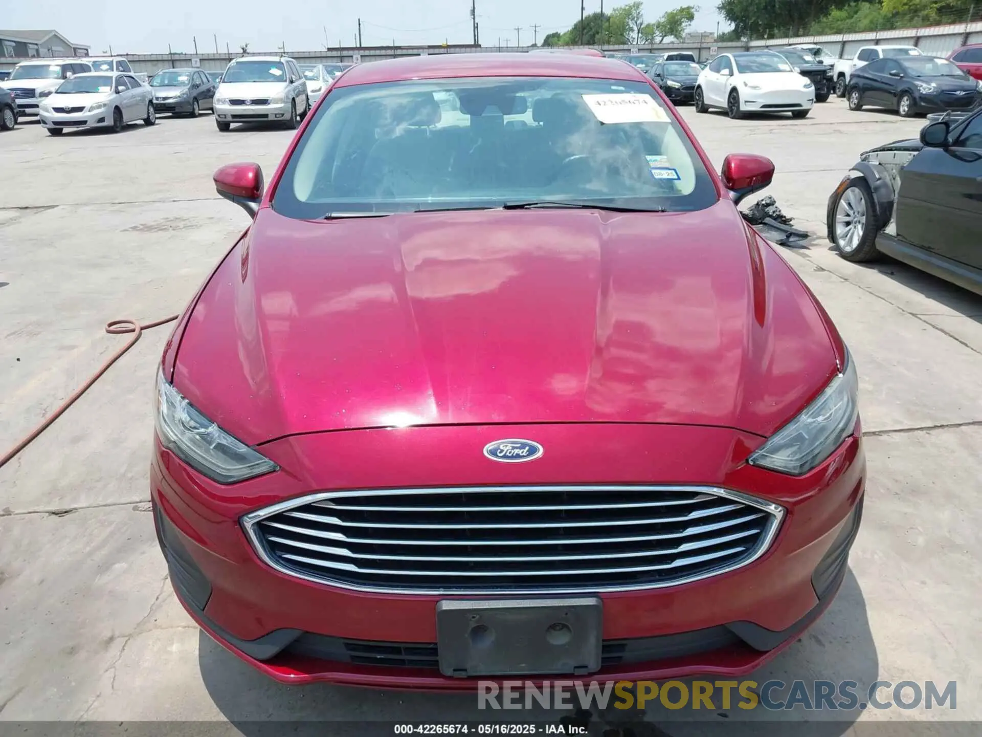 12 Photograph of a damaged car 3FA6P0LU4KR226457 FORD FUSION HYBRID 2019