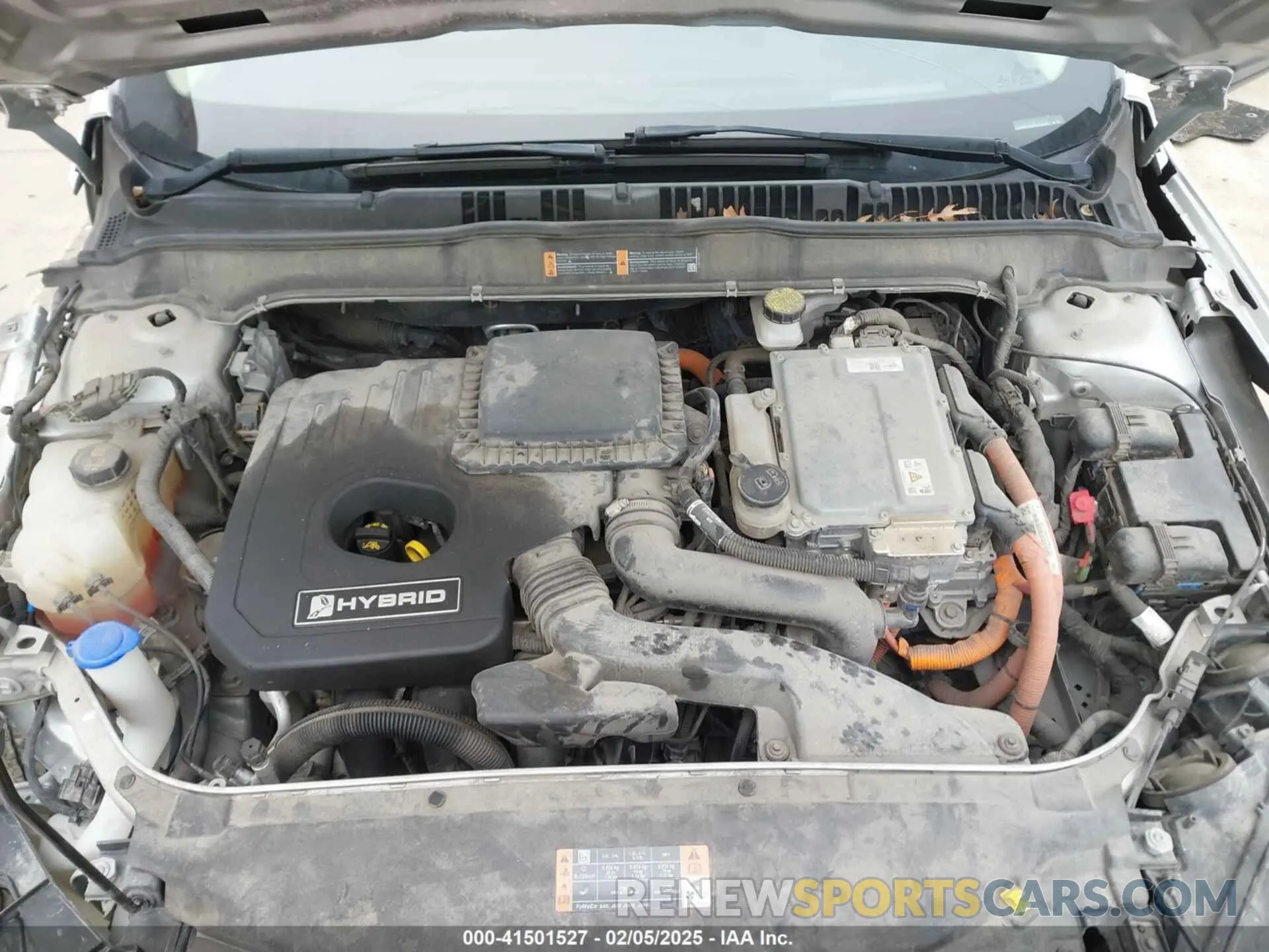 10 Photograph of a damaged car 3FA6P0LU5KR144947 FORD FUSION HYBRID 2019