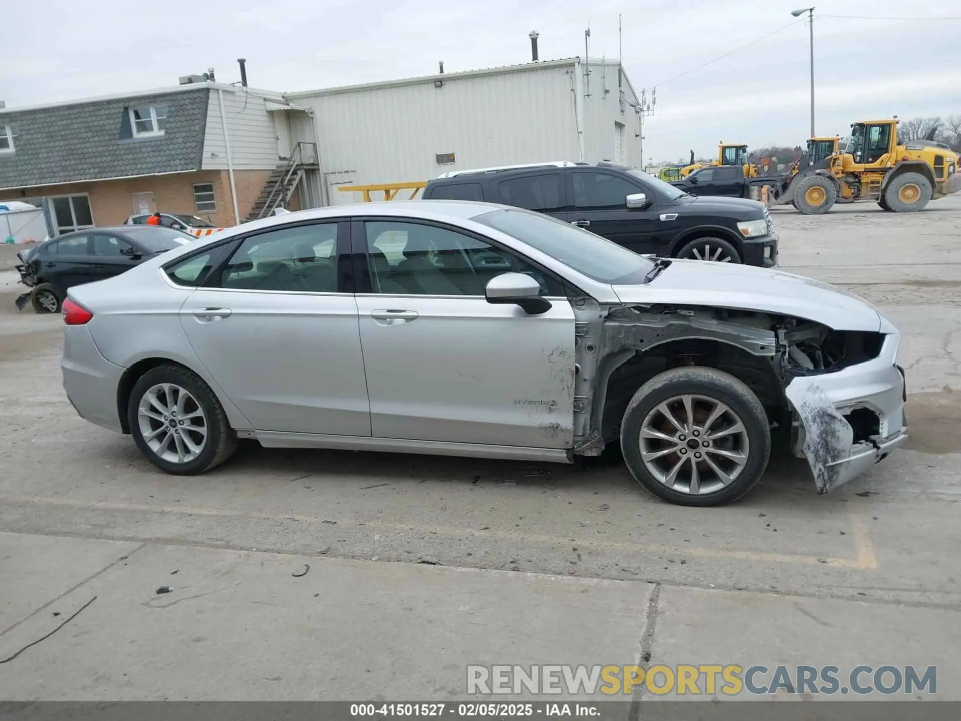 14 Photograph of a damaged car 3FA6P0LU5KR144947 FORD FUSION HYBRID 2019