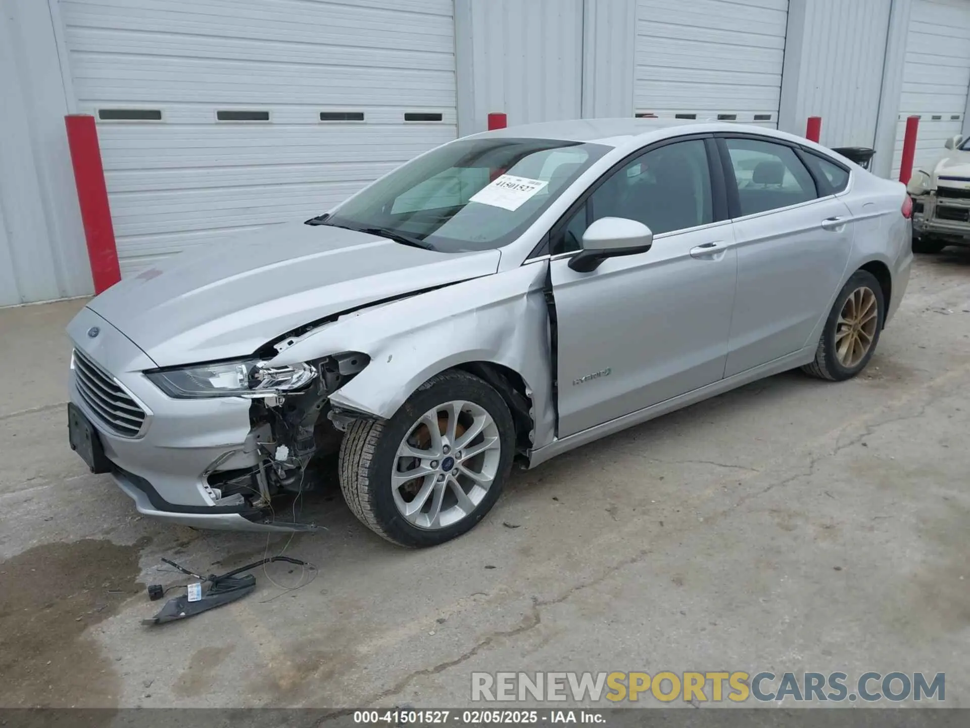 2 Photograph of a damaged car 3FA6P0LU5KR144947 FORD FUSION HYBRID 2019