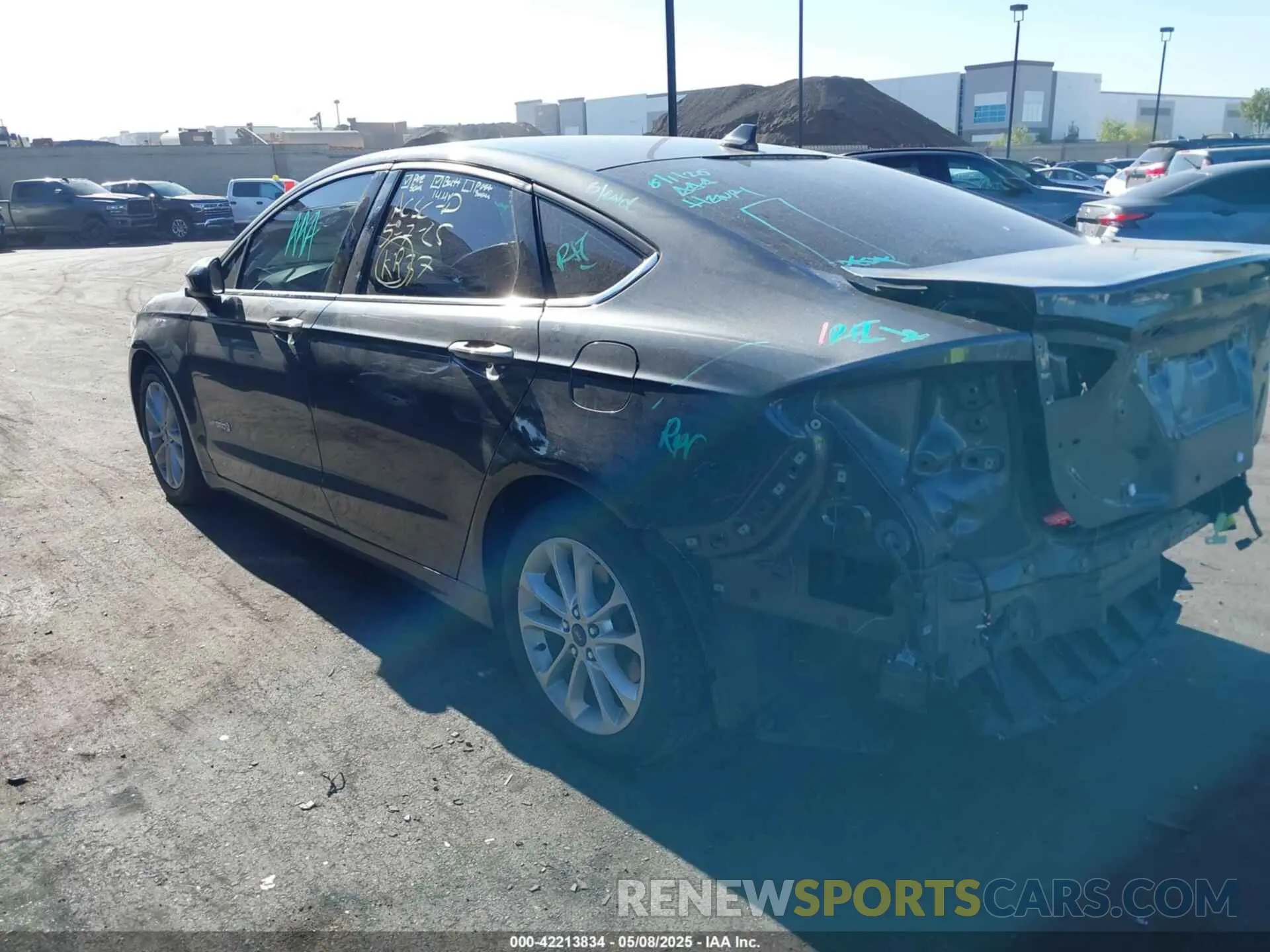 15 Photograph of a damaged car 3FA6P0LU5KR200773 FORD FUSION HYBRID 2019