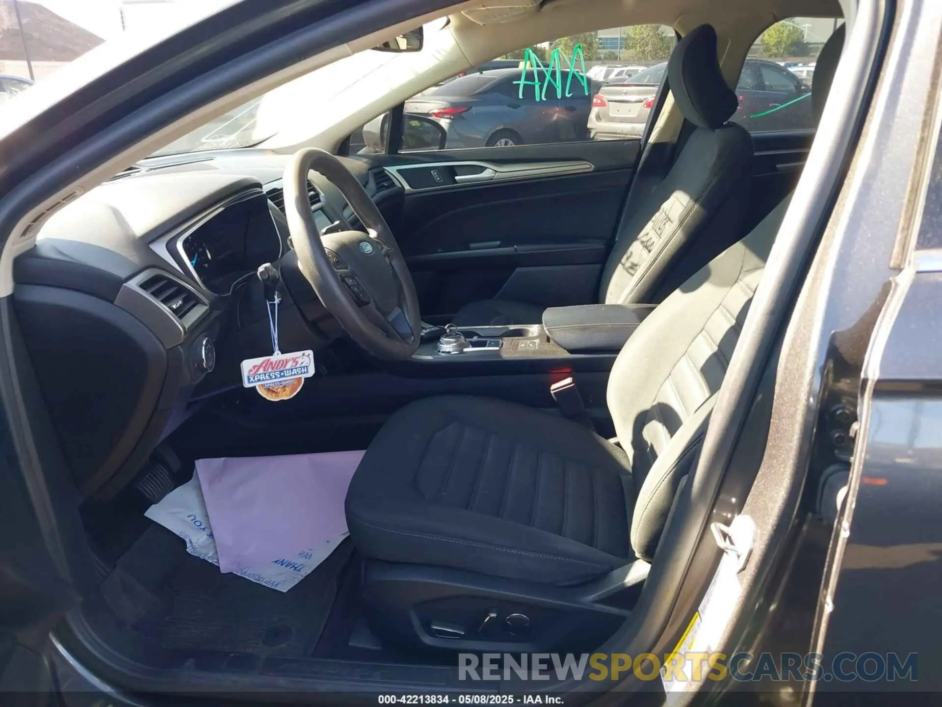 5 Photograph of a damaged car 3FA6P0LU5KR200773 FORD FUSION HYBRID 2019