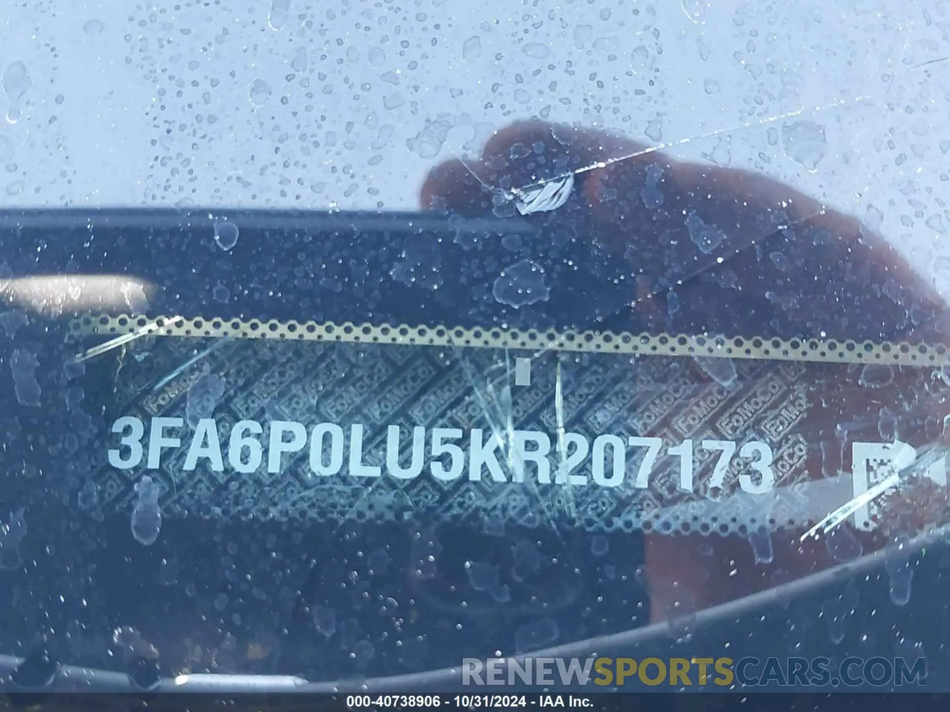 9 Photograph of a damaged car 3FA6P0LU5KR207173 FORD FUSION HYBRID 2019