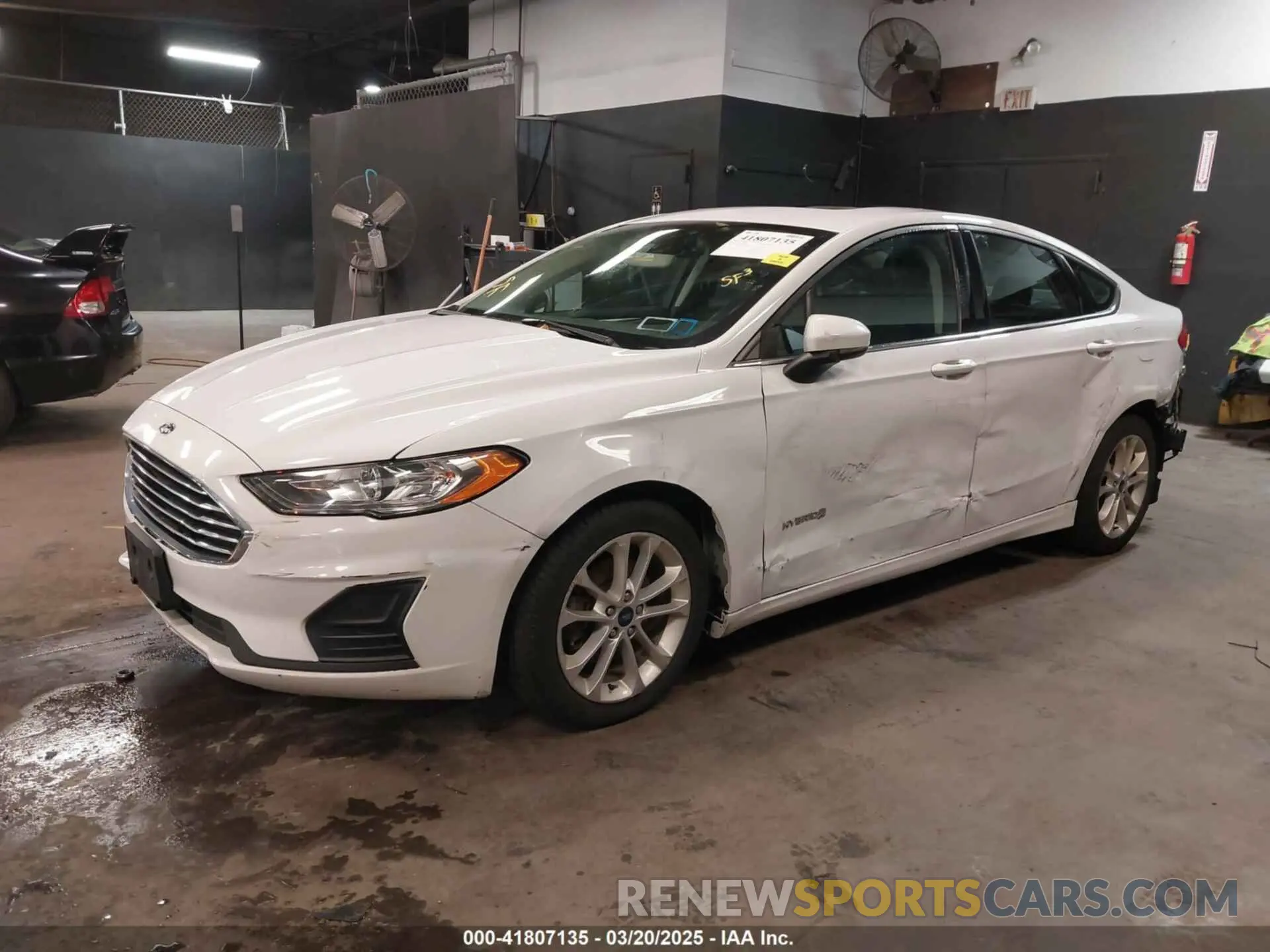 2 Photograph of a damaged car 3FA6P0LU5KR285355 FORD FUSION HYBRID 2019