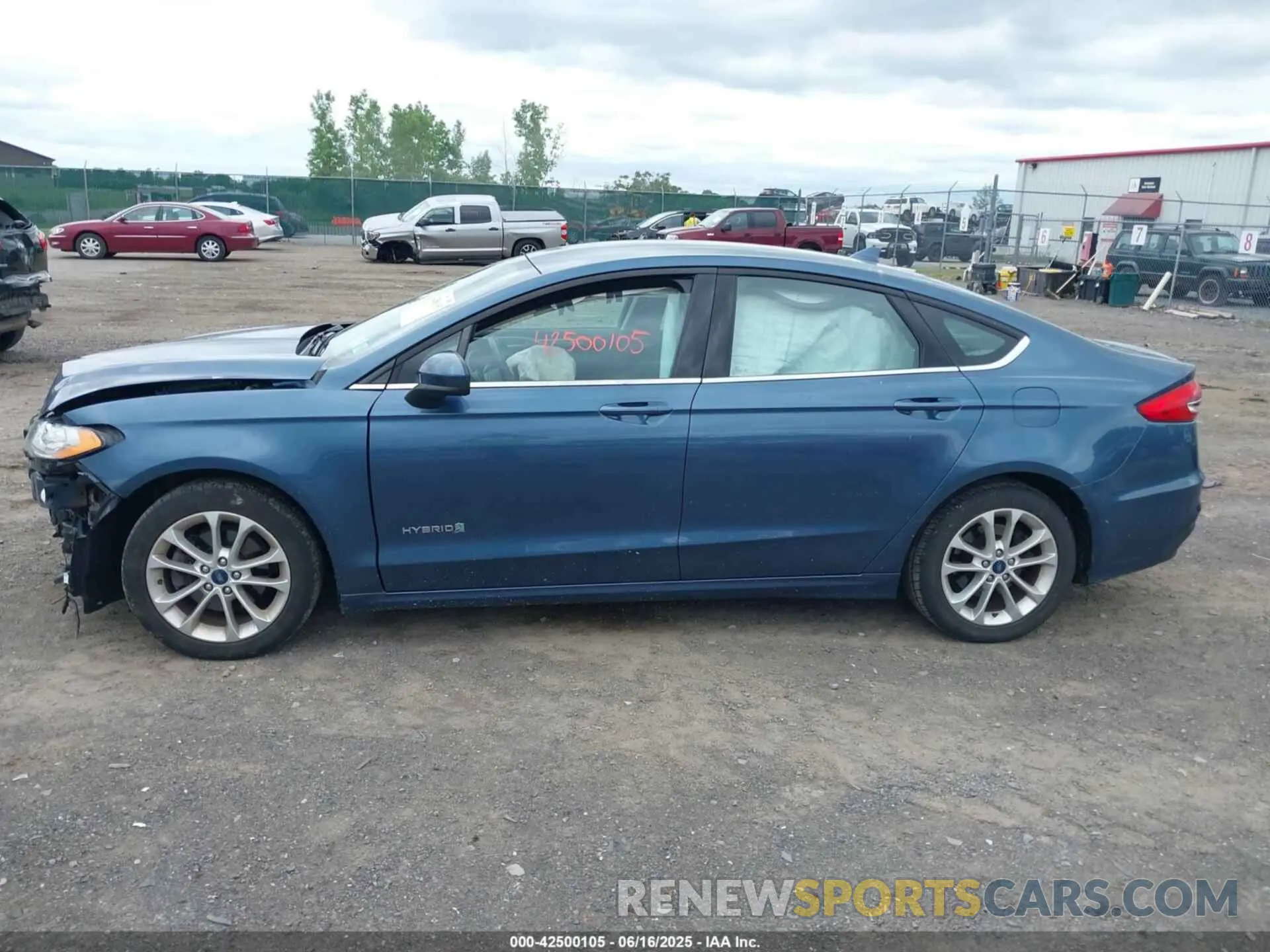 14 Photograph of a damaged car 3FA6P0LU6KR146237 FORD FUSION HYBRID 2019
