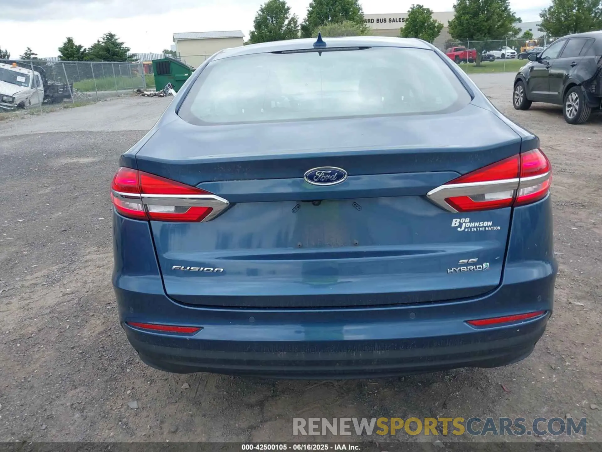 16 Photograph of a damaged car 3FA6P0LU6KR146237 FORD FUSION HYBRID 2019