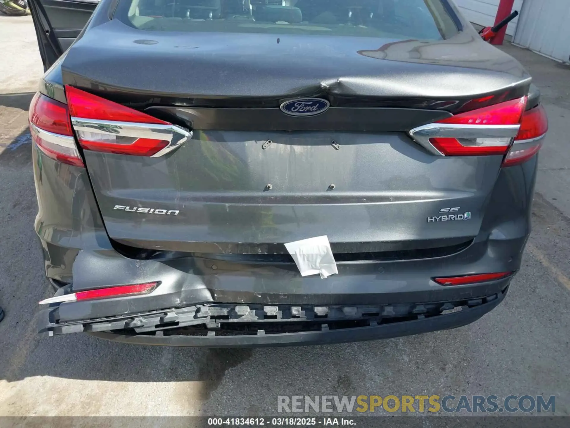 6 Photograph of a damaged car 3FA6P0LU6KR163927 FORD FUSION HYBRID 2019