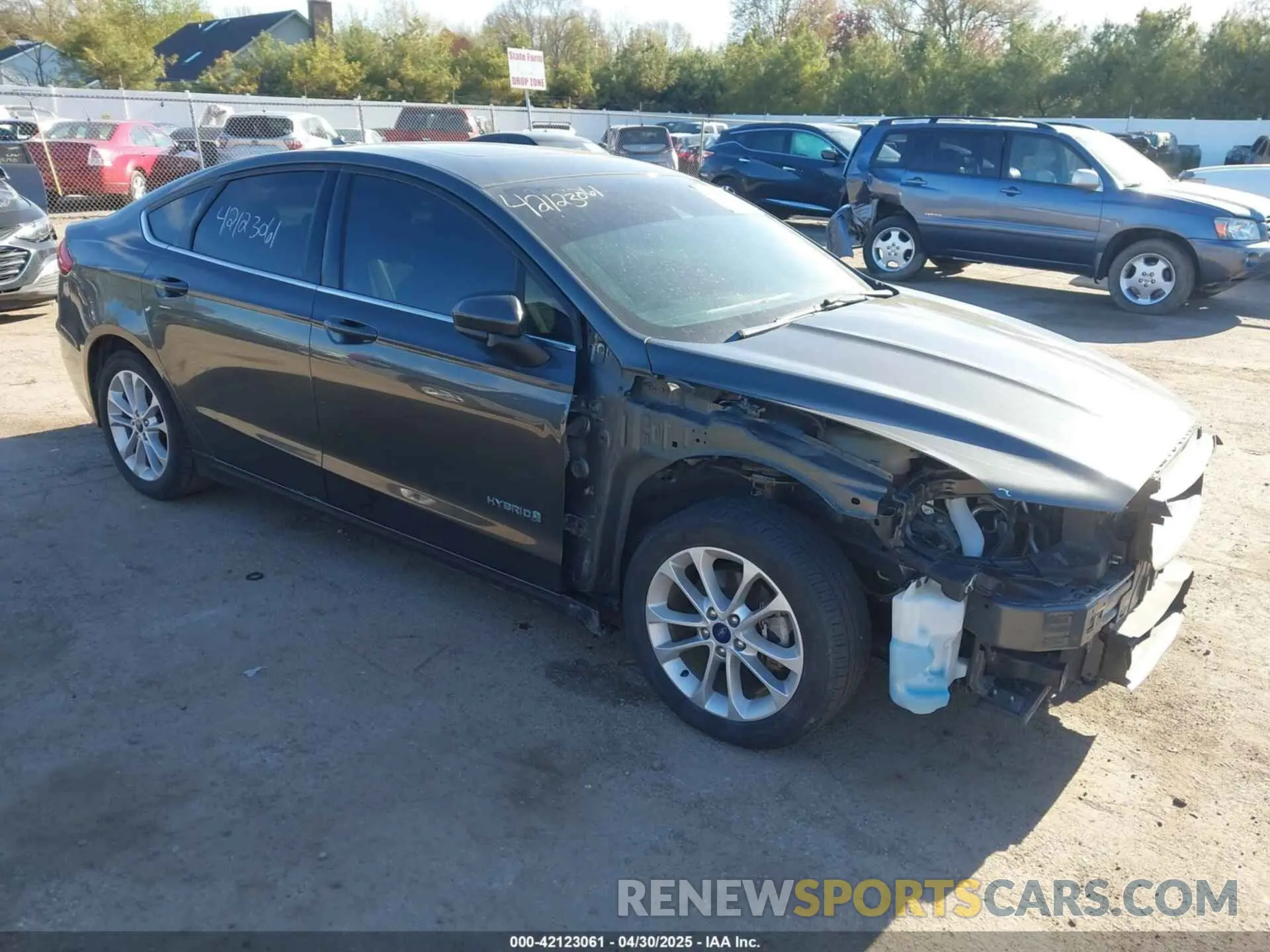 1 Photograph of a damaged car 3FA6P0LU6KR264045 FORD FUSION HYBRID 2019