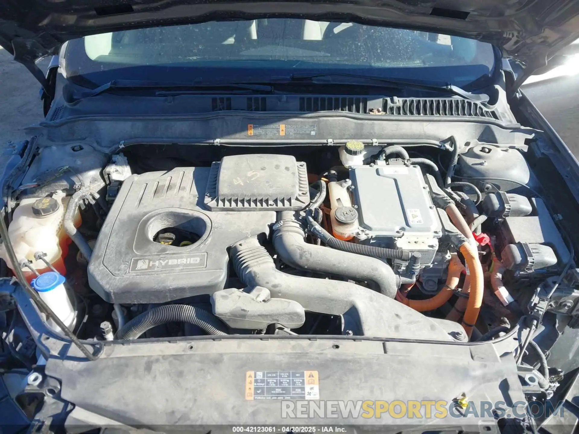10 Photograph of a damaged car 3FA6P0LU6KR264045 FORD FUSION HYBRID 2019