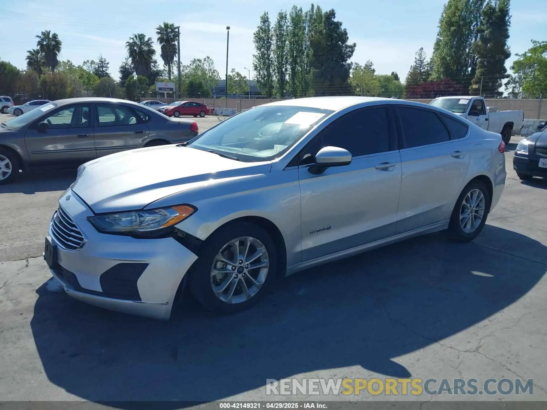 2 Photograph of a damaged car 3FA6P0LU7KR137840 FORD FUSION HYBRID 2019