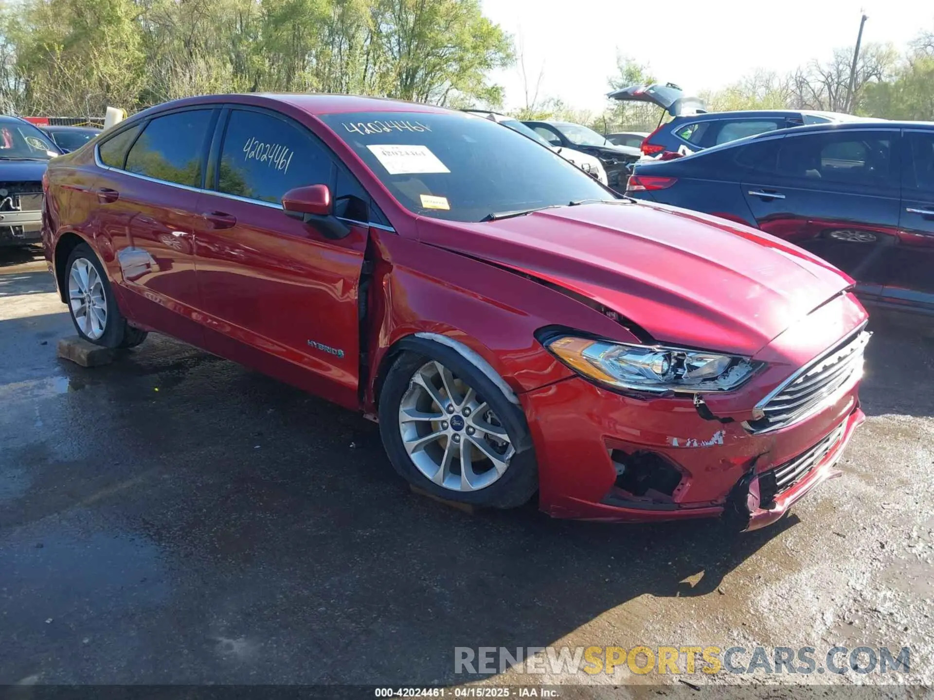 1 Photograph of a damaged car 3FA6P0LU7KR207286 FORD FUSION HYBRID 2019